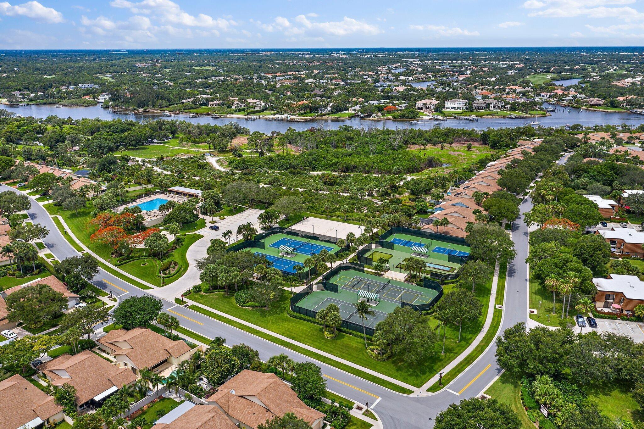 RIVER - Residential Lease