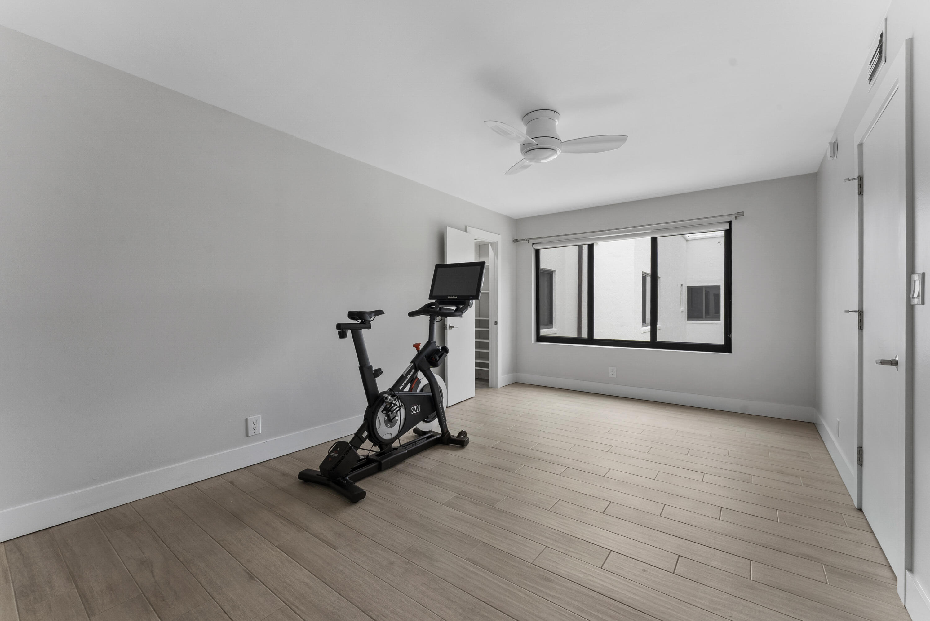 BEL LIDO - Residential Lease
