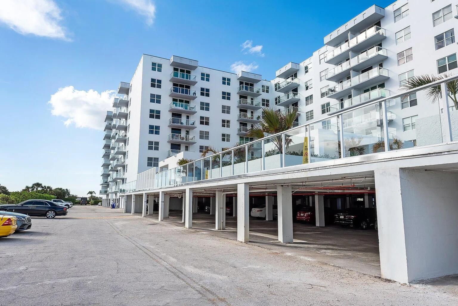PATRICIAN OF PALM BEACH CONDO - Residential