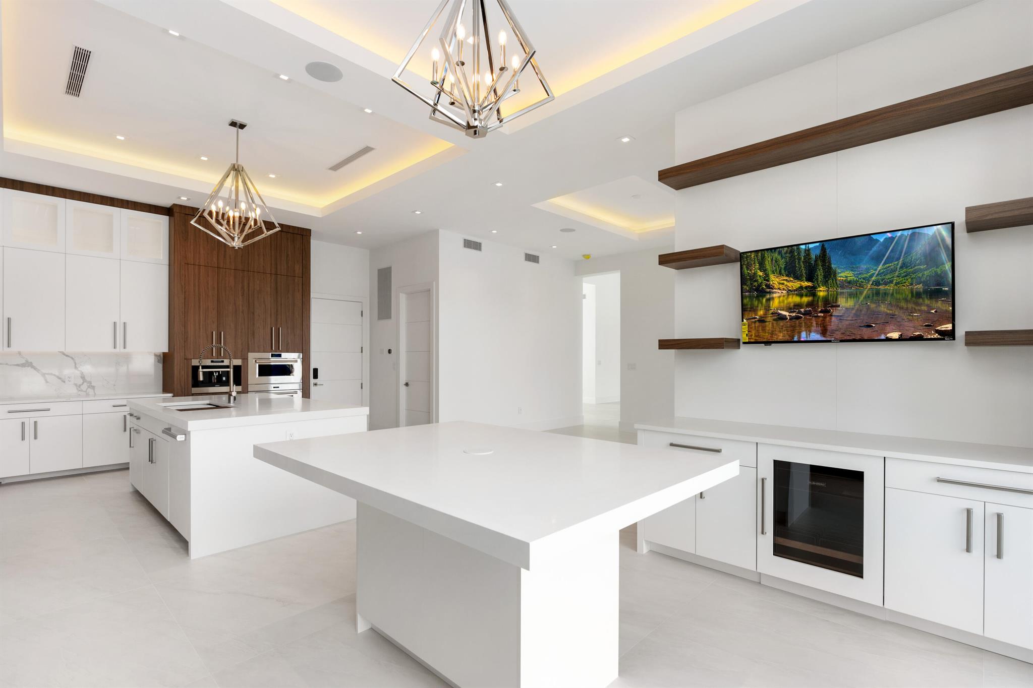 VENETIAN ISLES / LIGHTHOUSE POINT - Residential