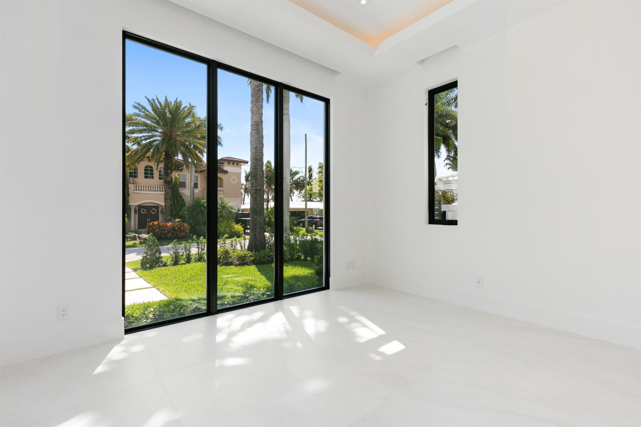 VENETIAN ISLES / LIGHTHOUSE POINT - Residential