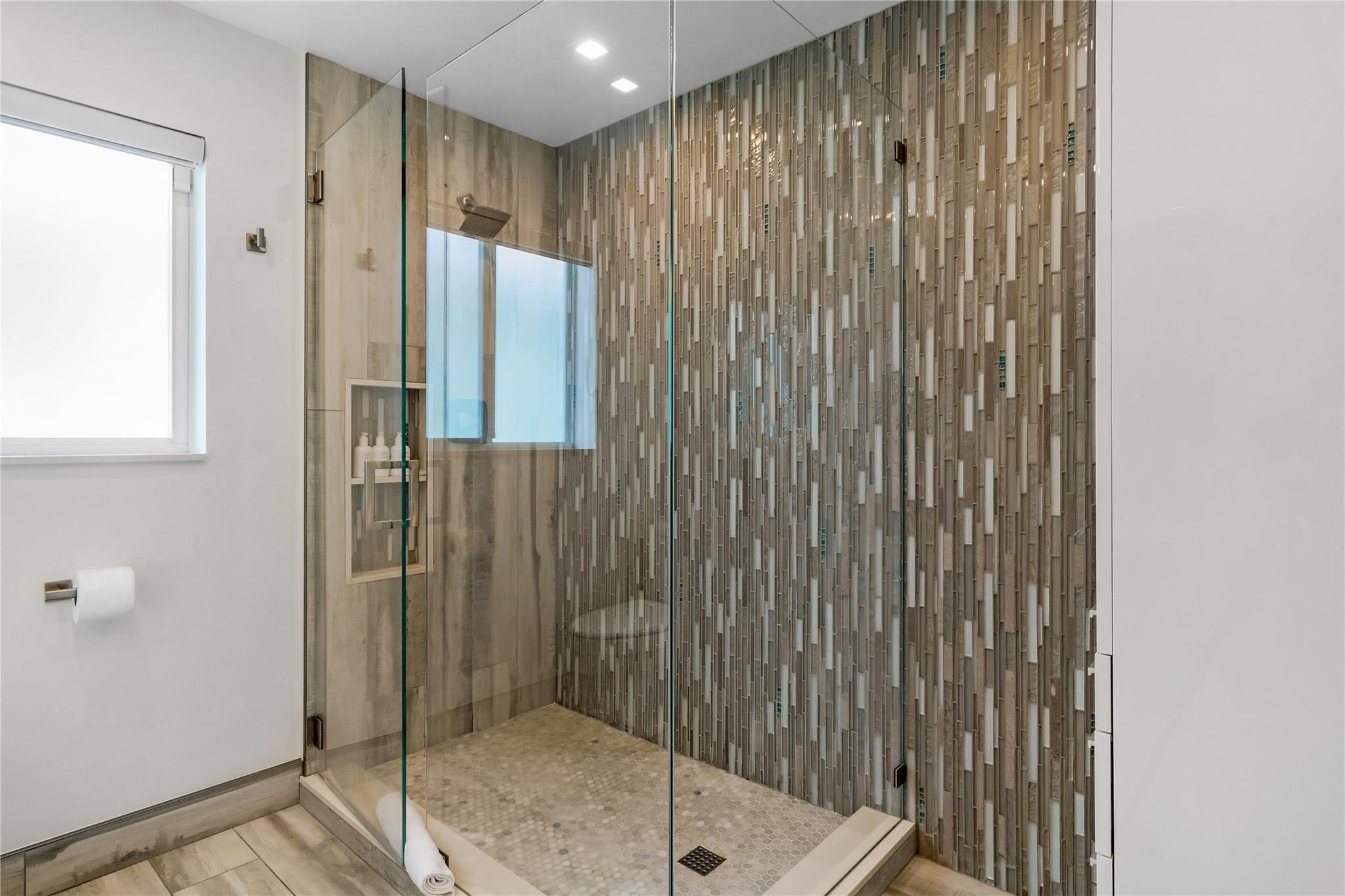 LAS OLAS BY THE SEA EXT - Residential
