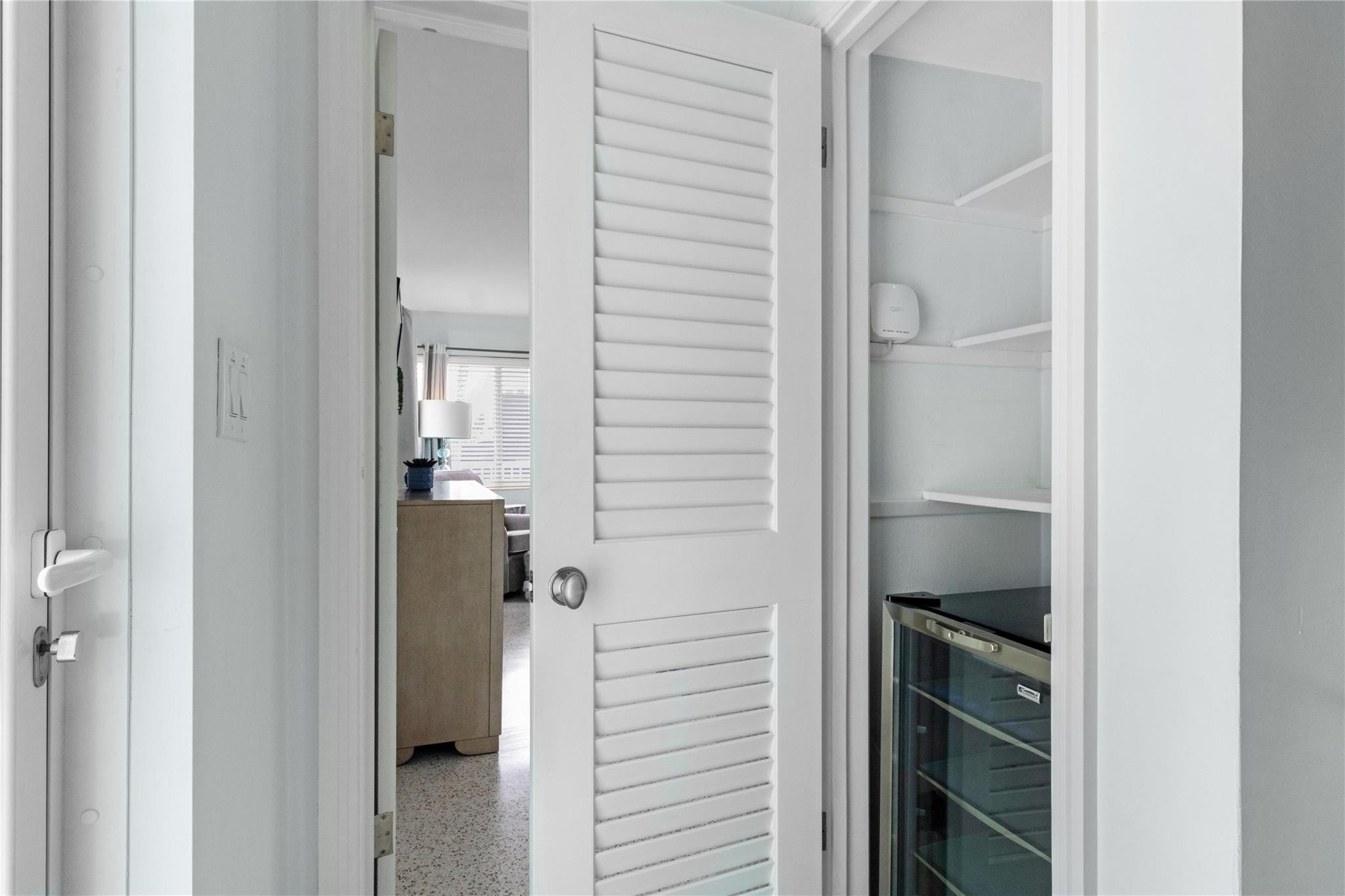LAS OLAS BY THE SEA EXT - Residential