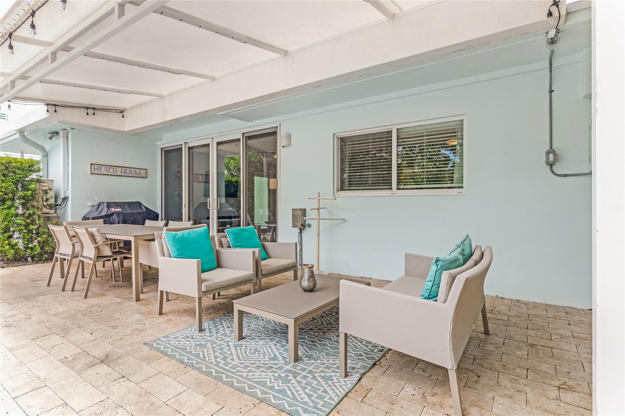 LAS OLAS BY THE SEA EXT - Residential