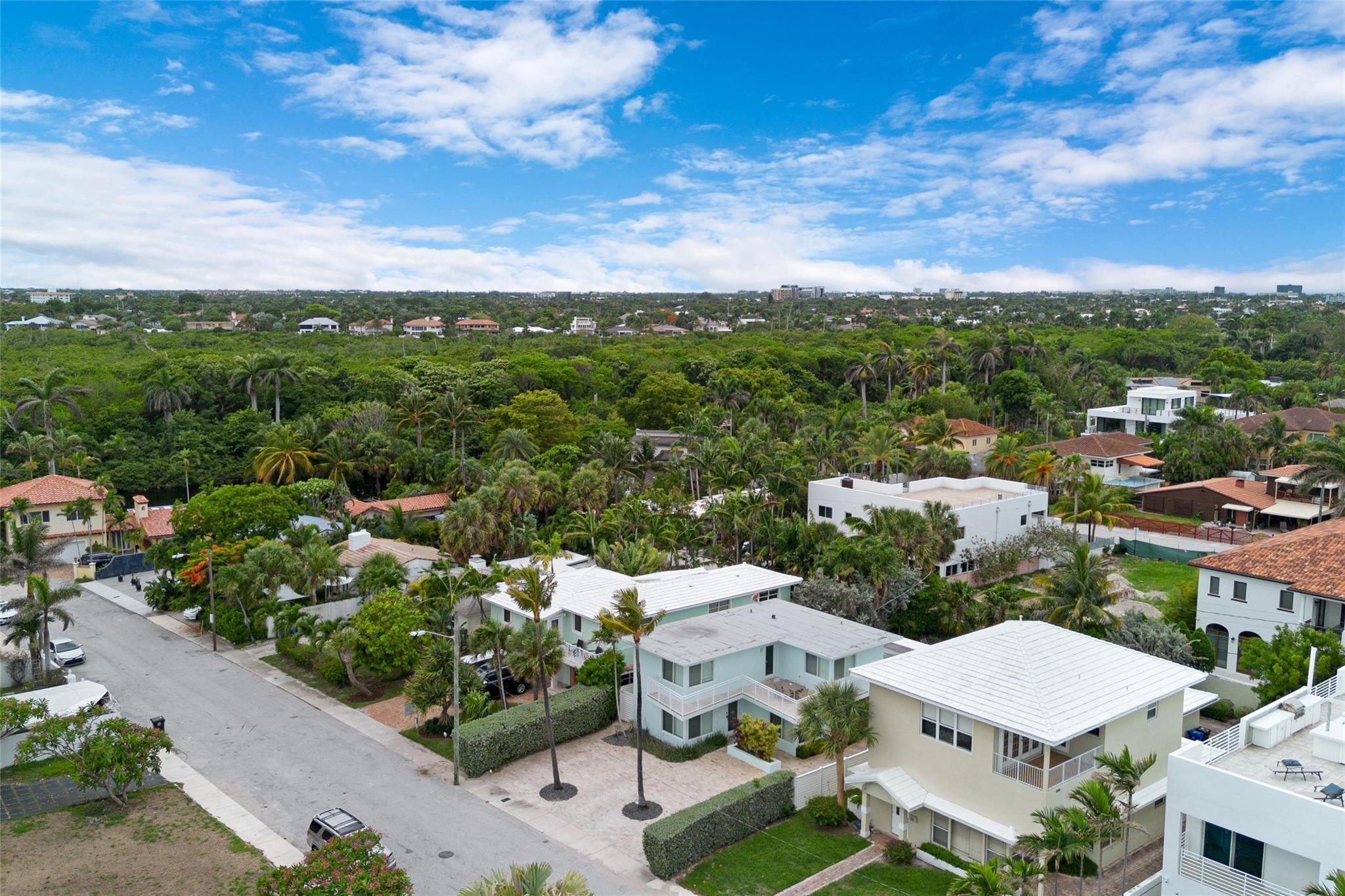LAS OLAS BY THE SEA EXT - Residential