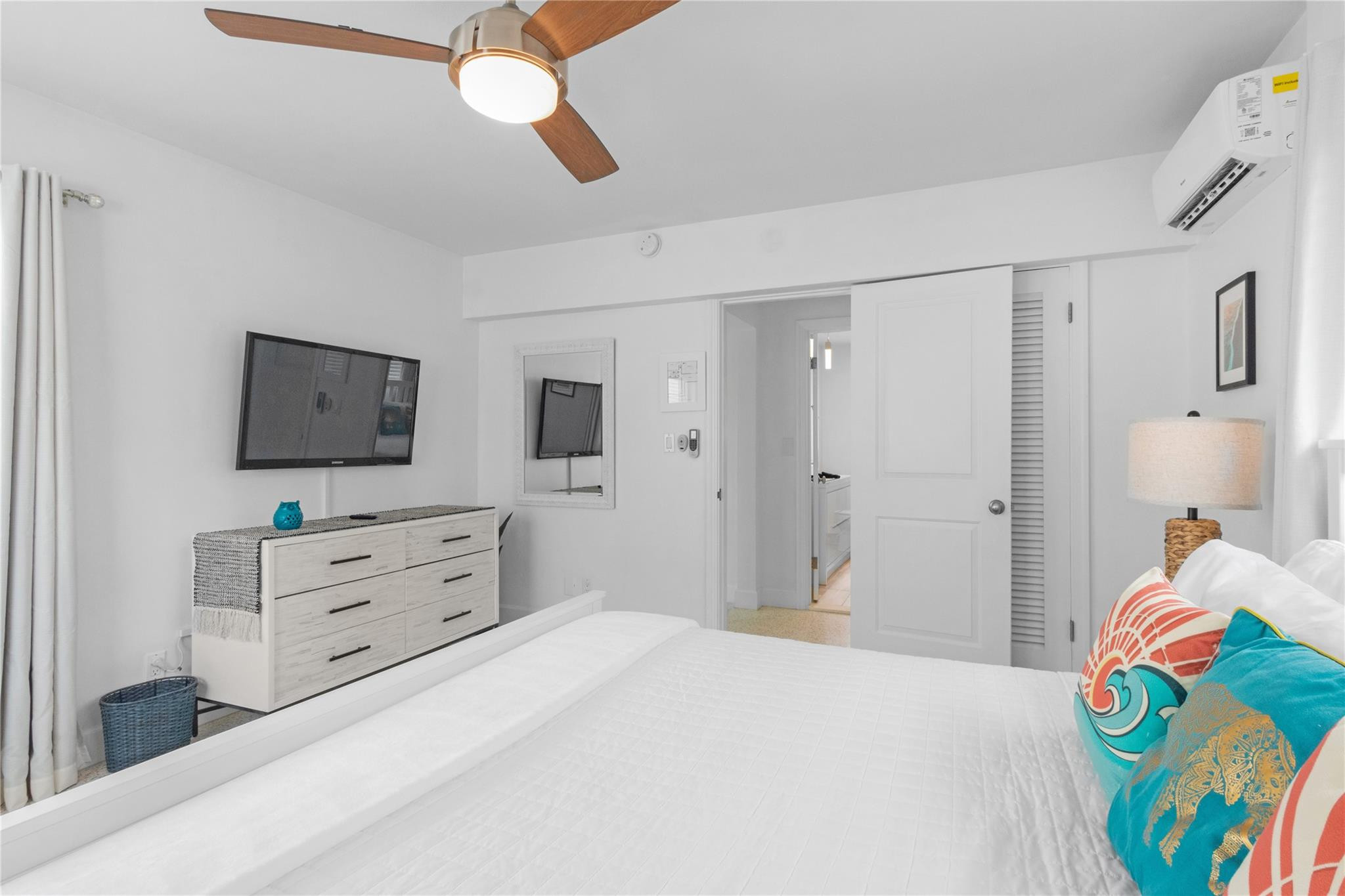 LAS OLAS BY THE SEA EXT - Residential