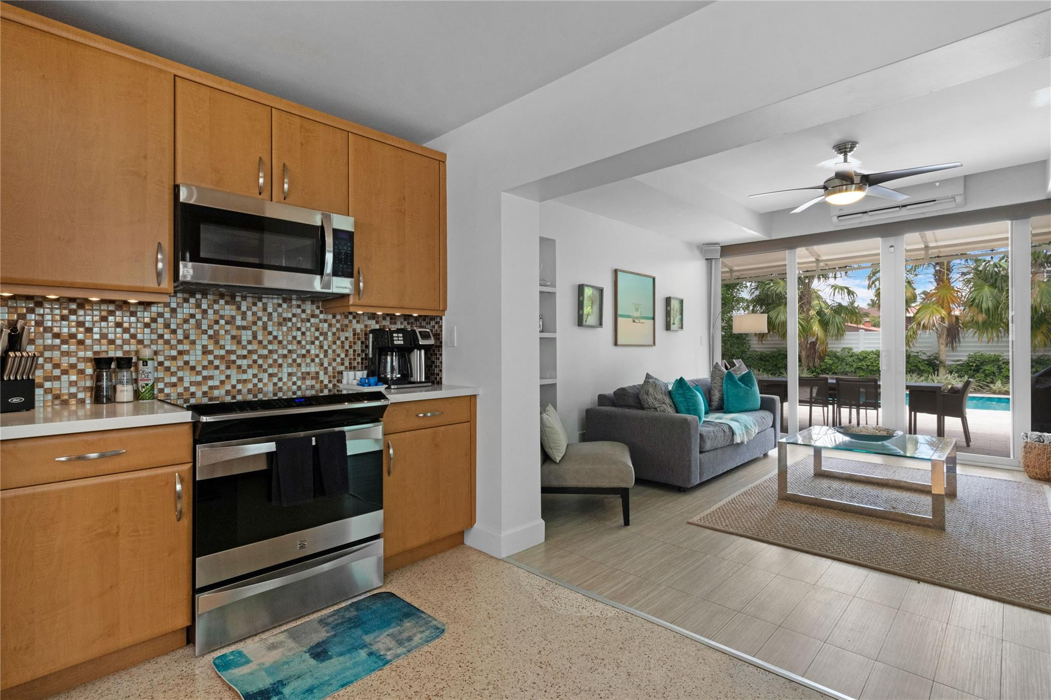 LAS OLAS BY THE SEA EXT - Residential