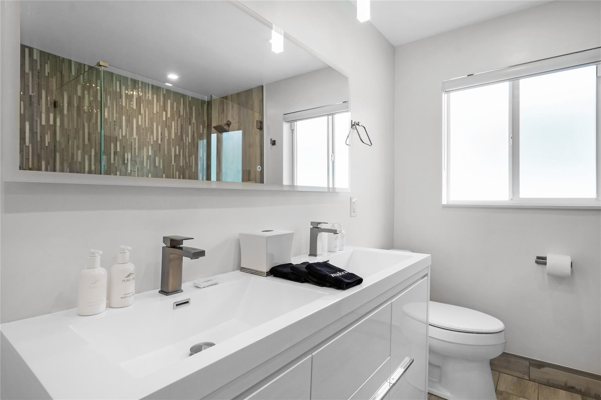 LAS OLAS BY THE SEA EXT - Residential