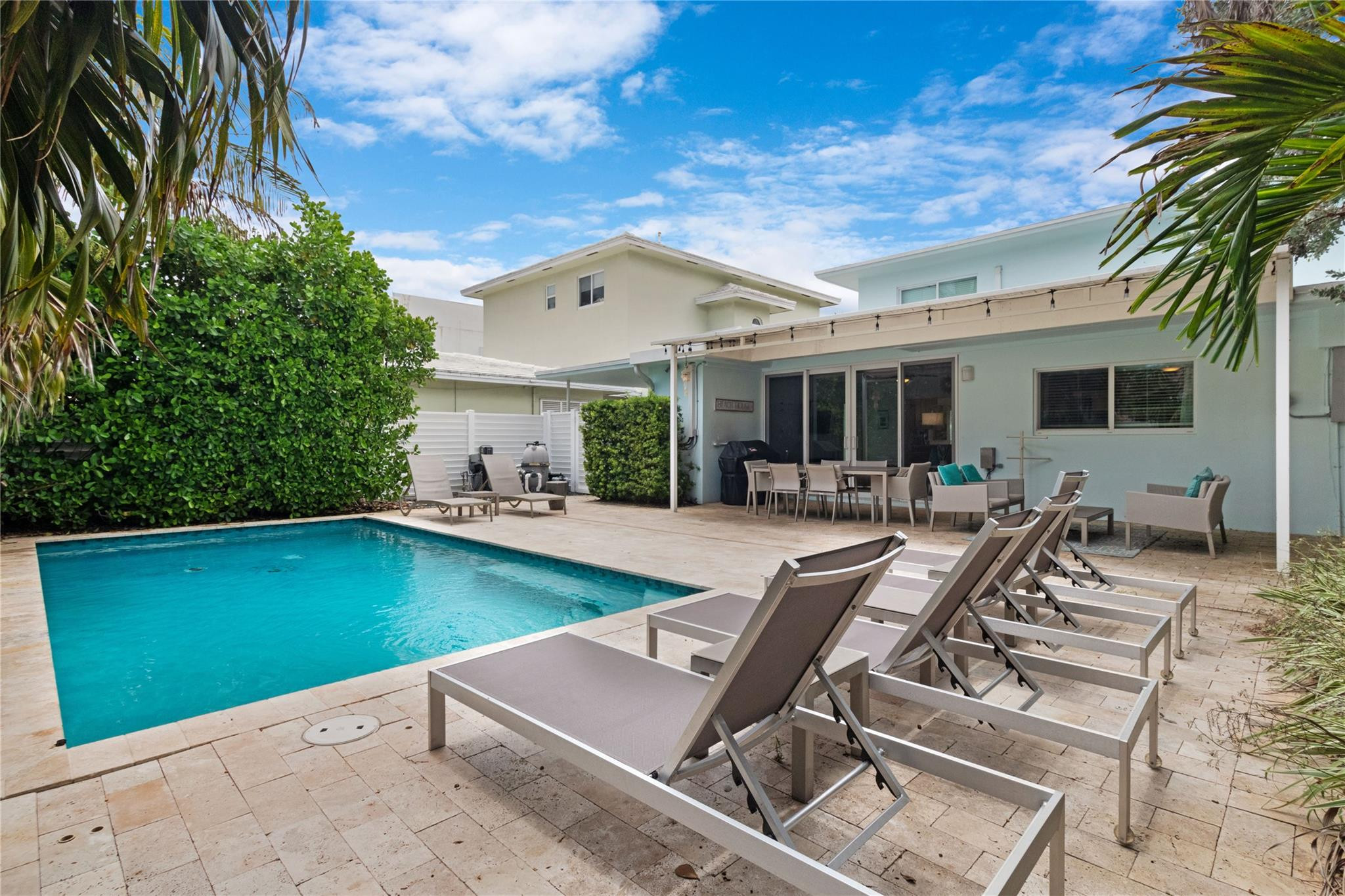 LAS OLAS BY THE SEA EXT - Residential