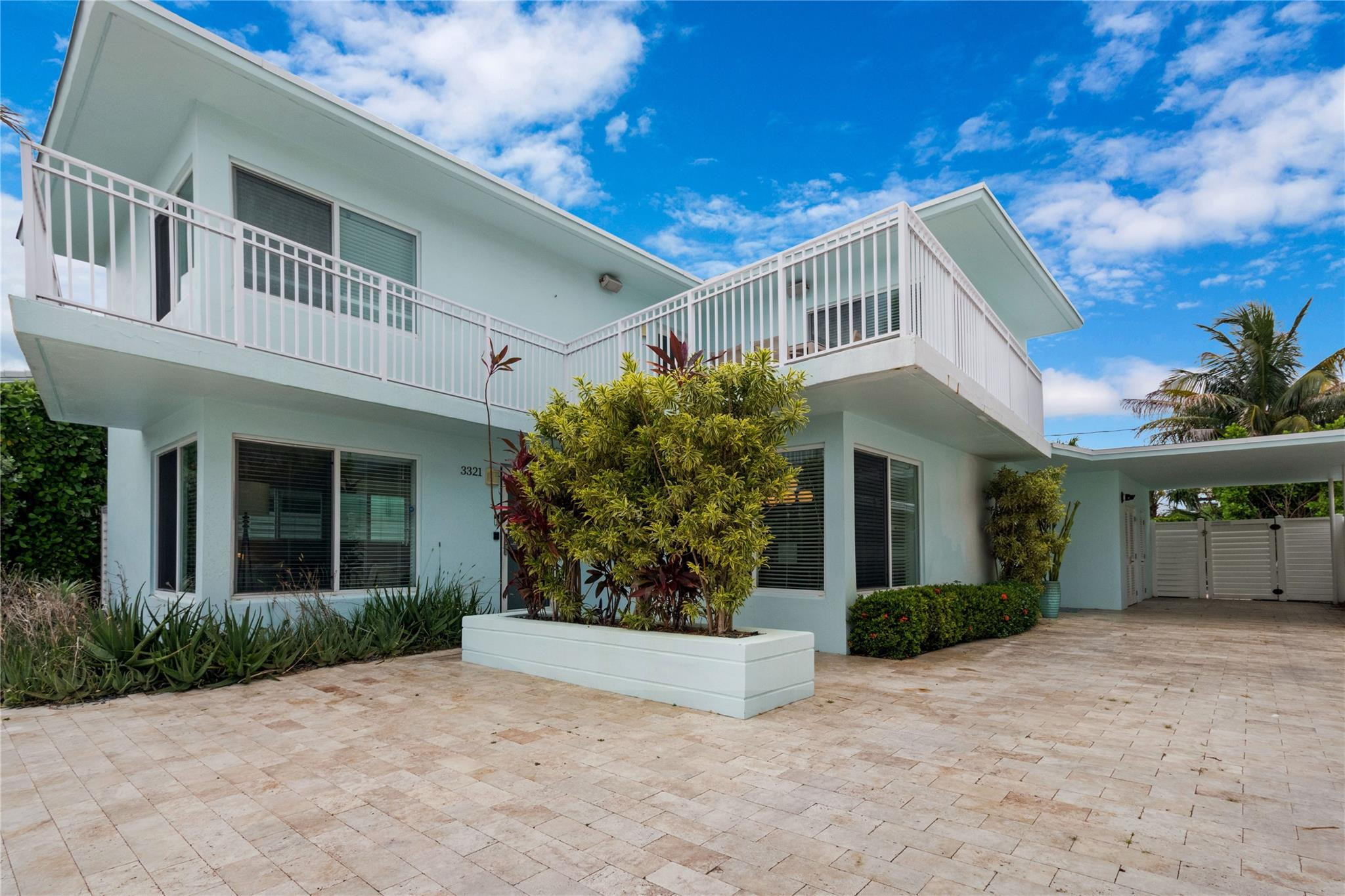 LAS OLAS BY THE SEA EXT - Residential
