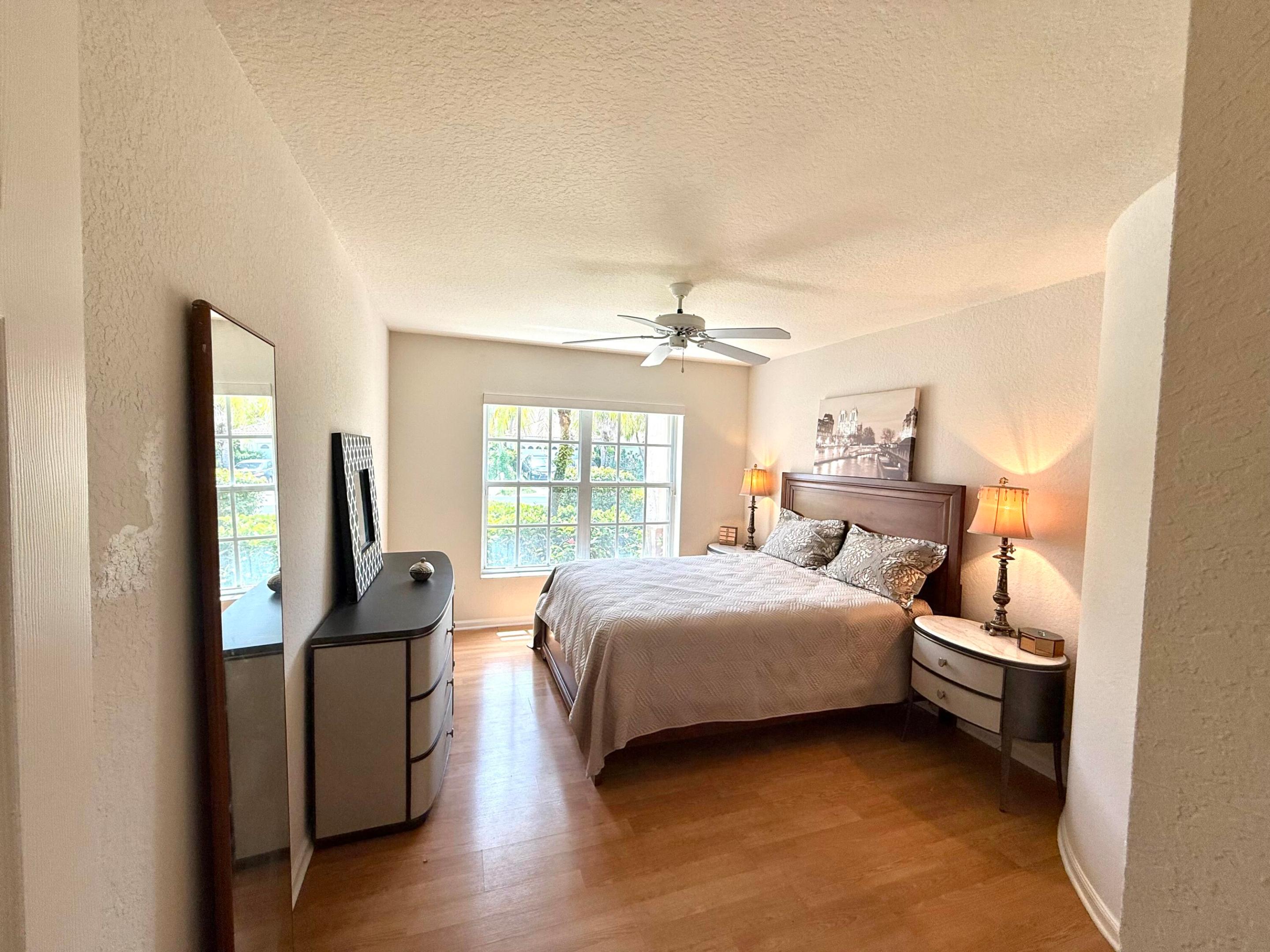 BOYNTON WATERS - Residential