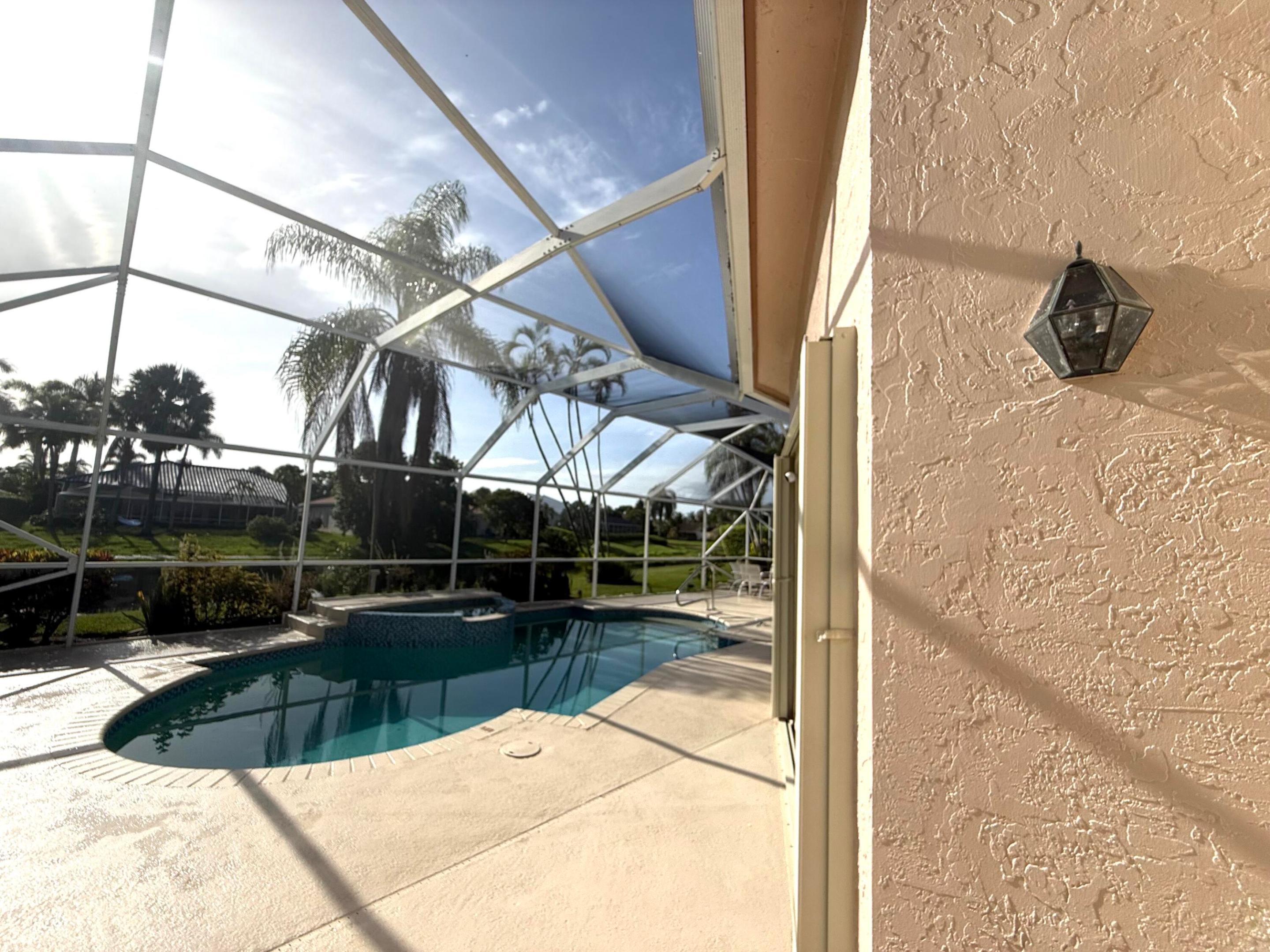 BOYNTON WATERS - Residential