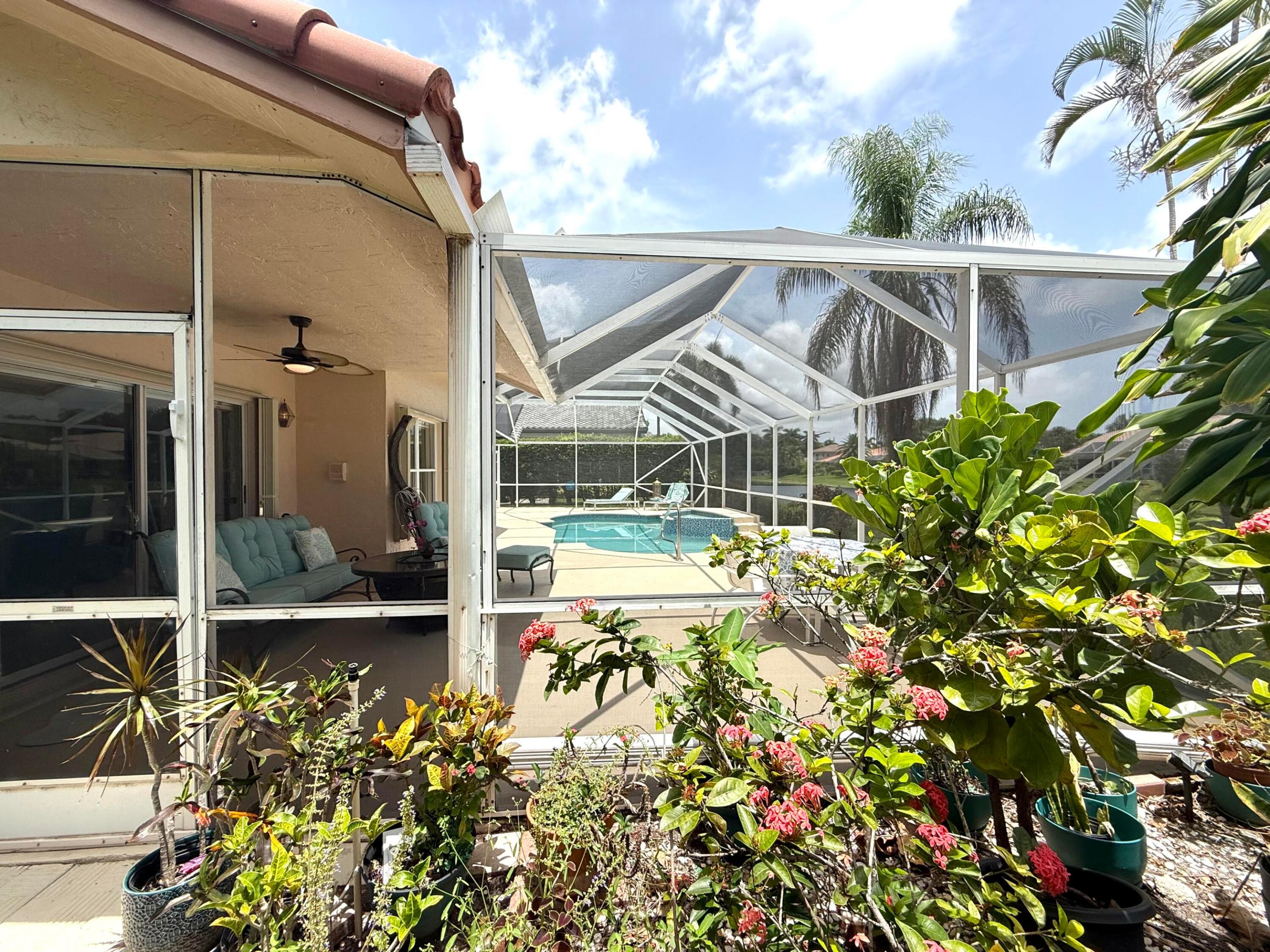 BOYNTON WATERS - Residential