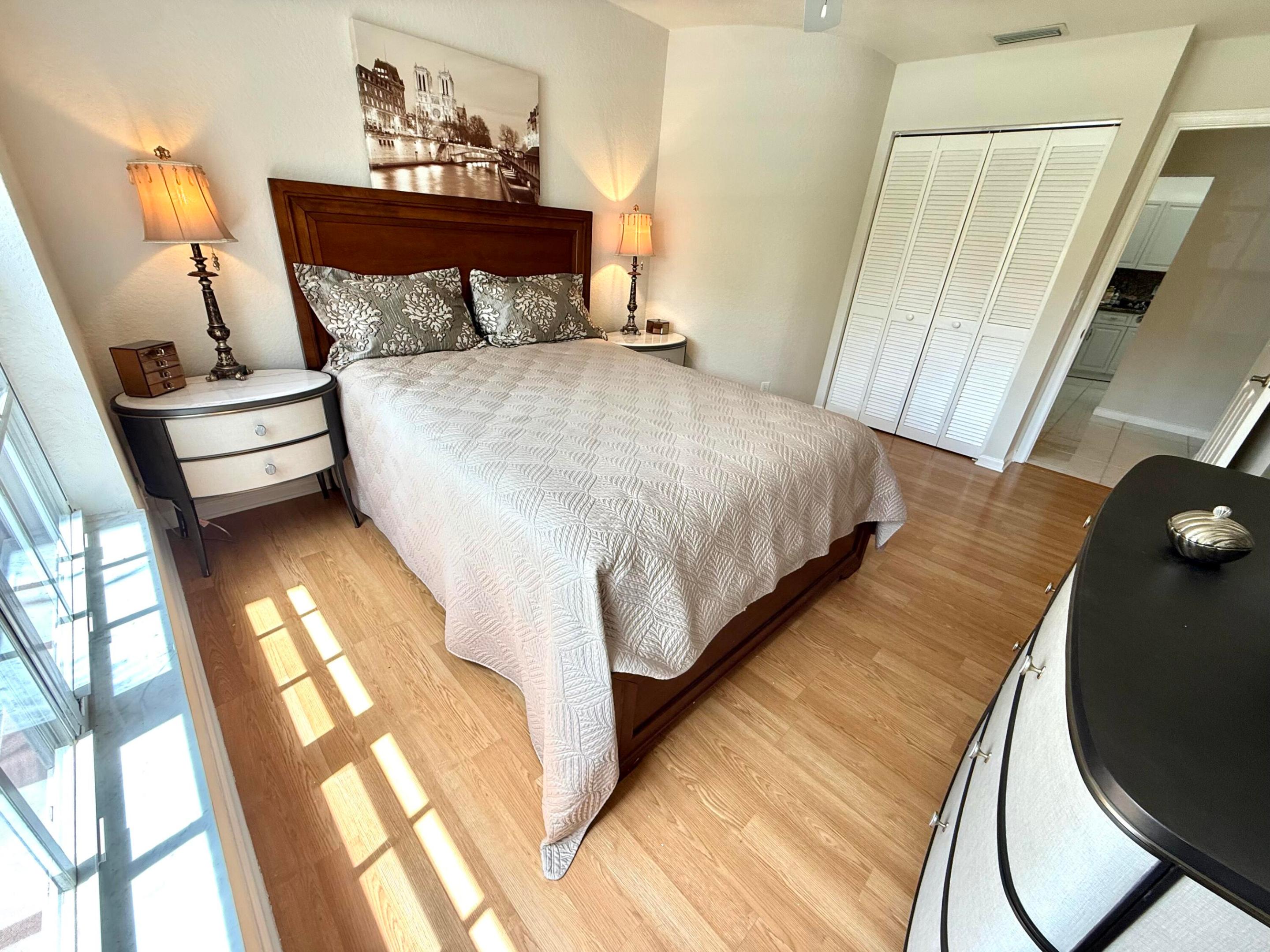BOYNTON WATERS - Residential
