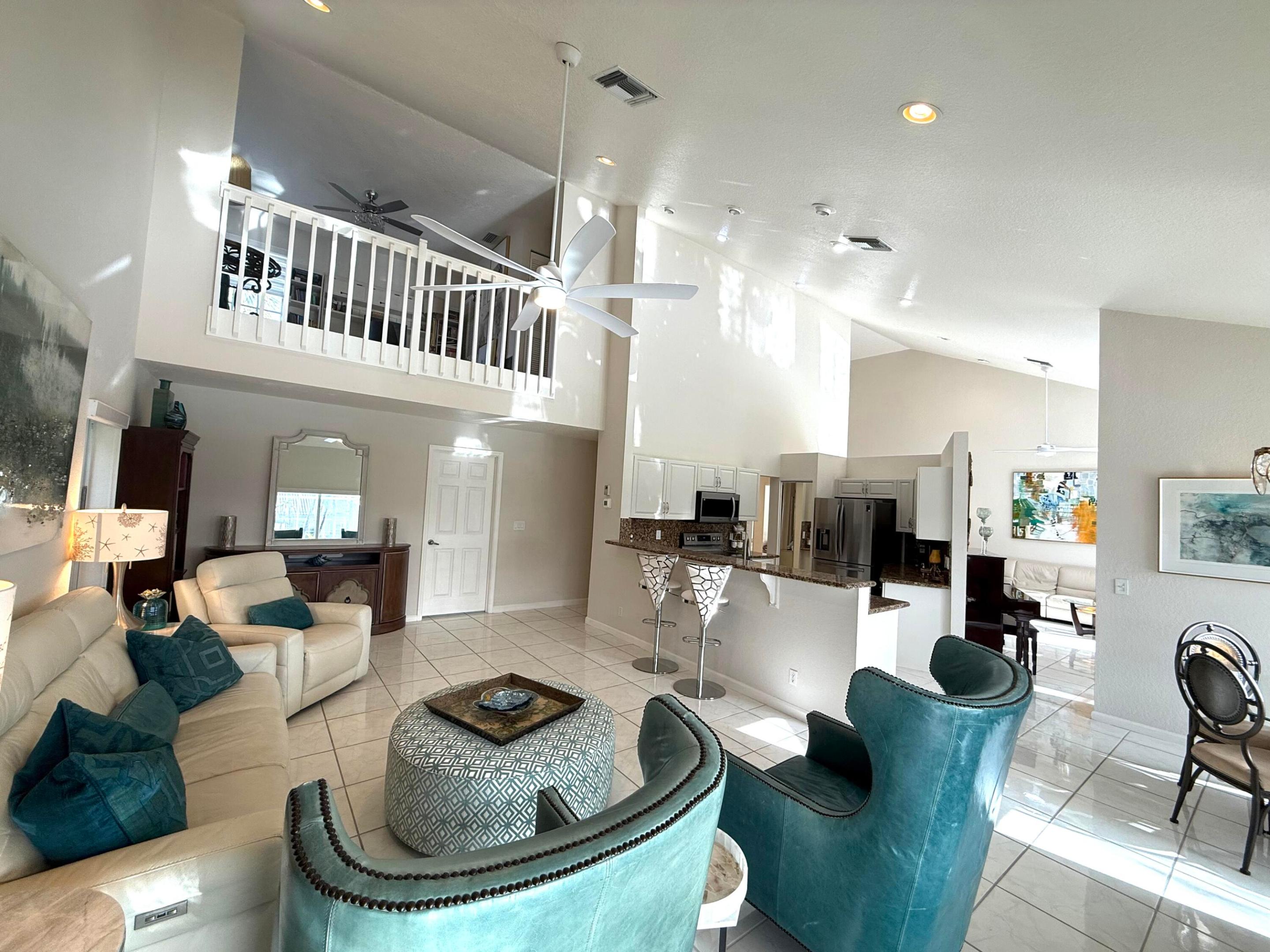 BOYNTON WATERS - Residential