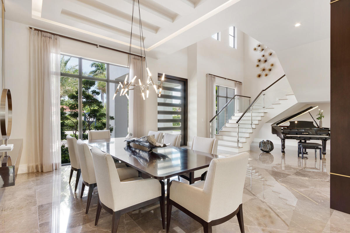 ROYAL PALM YACHT & COUNTRY CLUB - Residential