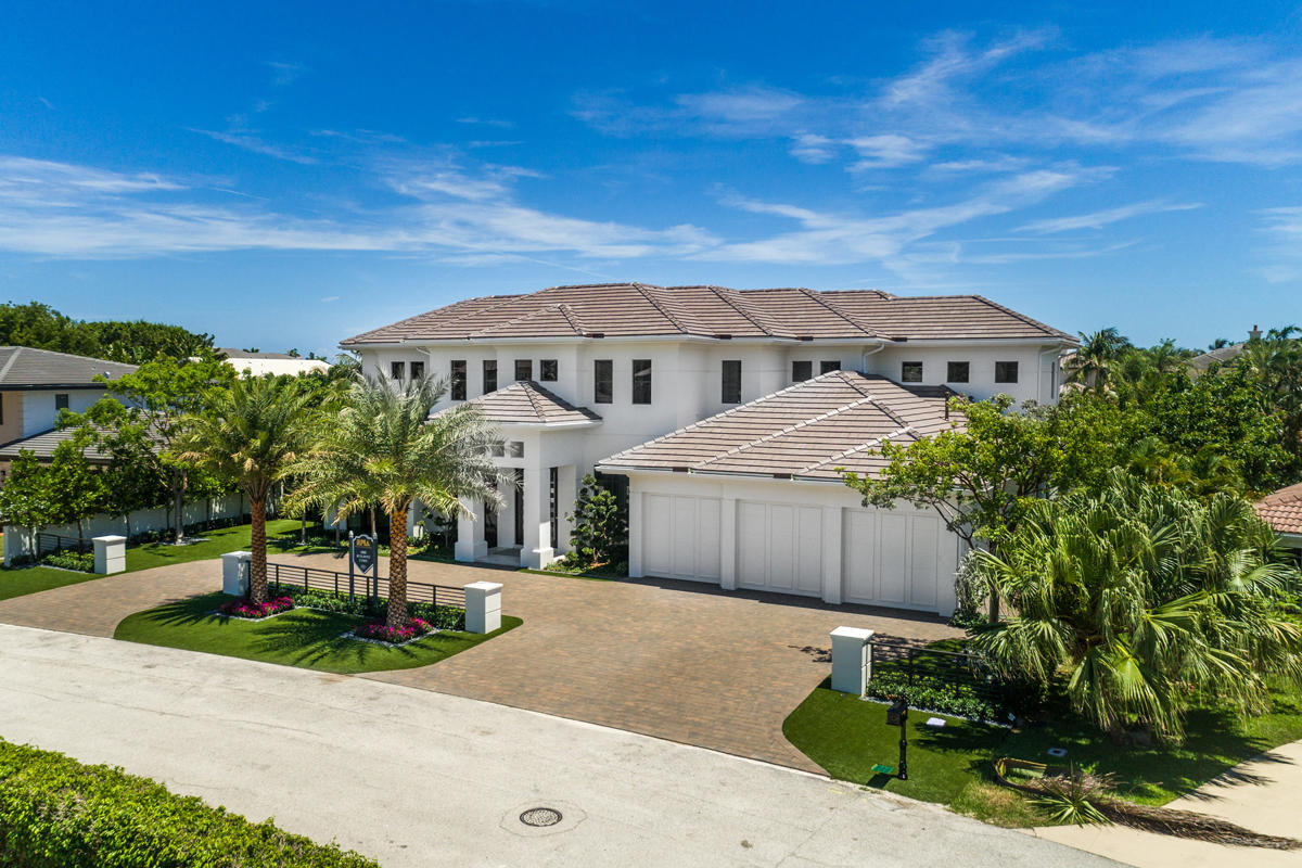 ROYAL PALM YACHT & COUNTRY CLUB - Residential