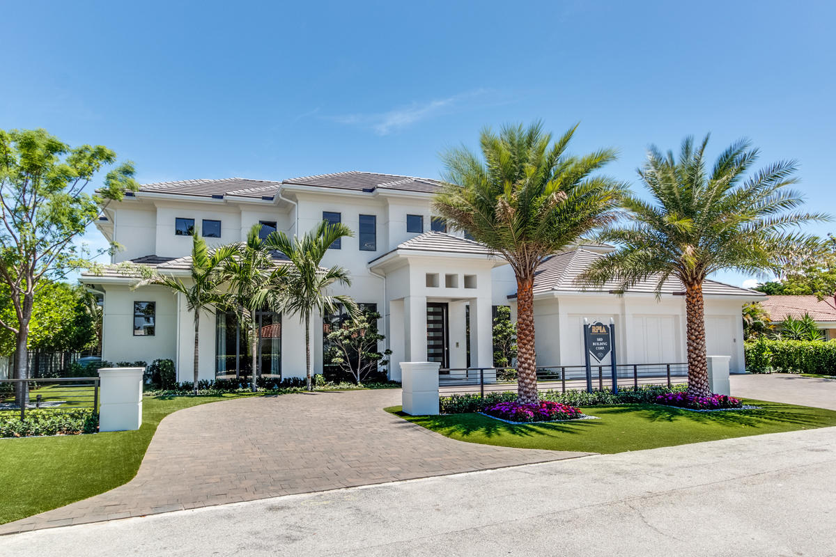 ROYAL PALM YACHT & COUNTRY CLUB - Residential