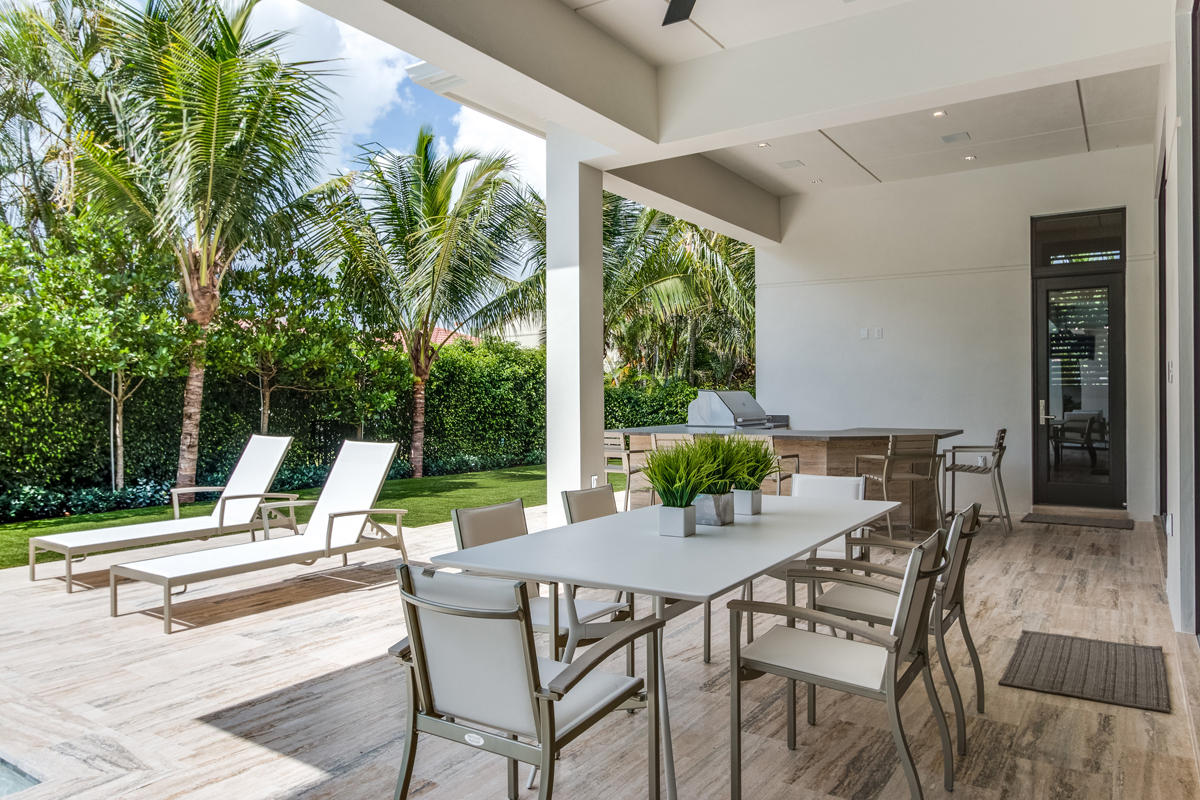 ROYAL PALM YACHT & COUNTRY CLUB - Residential