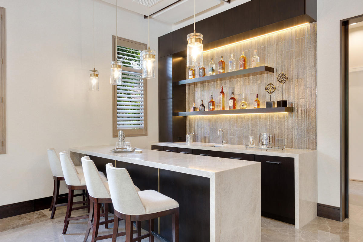 ROYAL PALM YACHT & COUNTRY CLUB - Residential