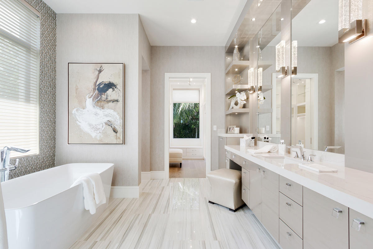 ROYAL PALM YACHT & COUNTRY CLUB - Residential