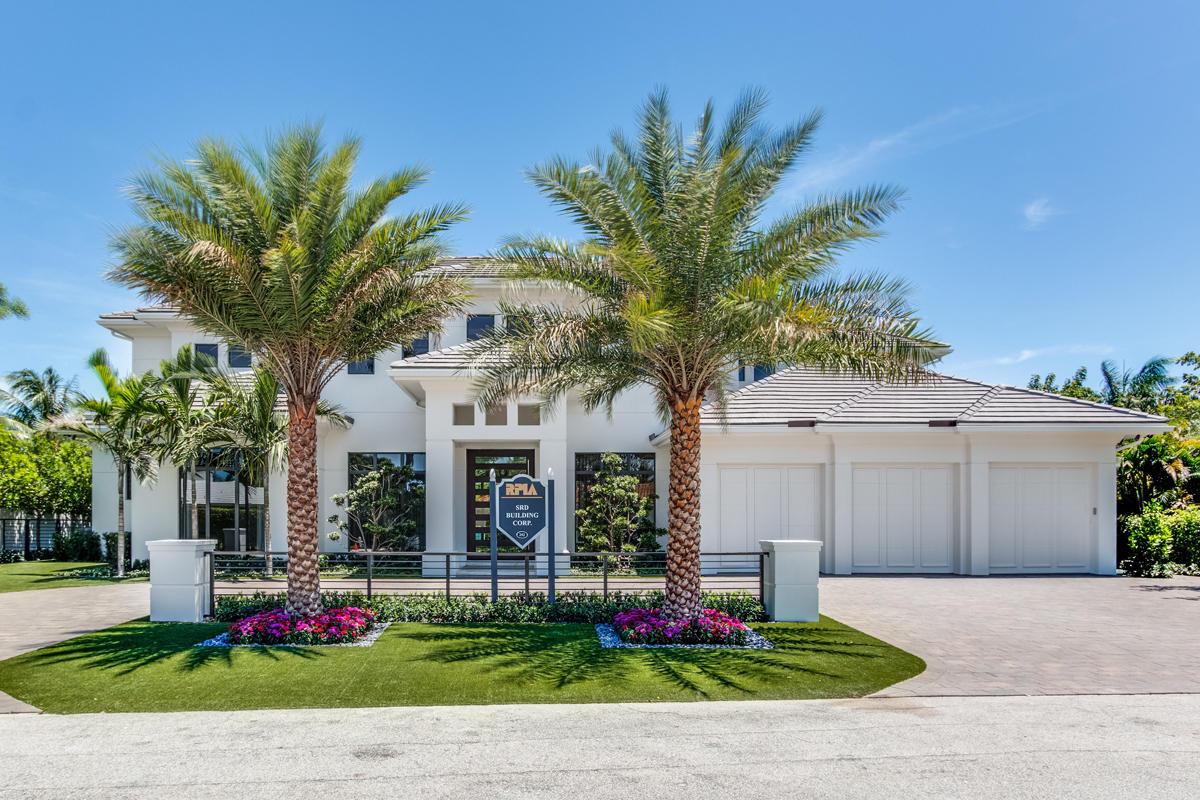ROYAL PALM YACHT & COUNTRY CLUB - Residential