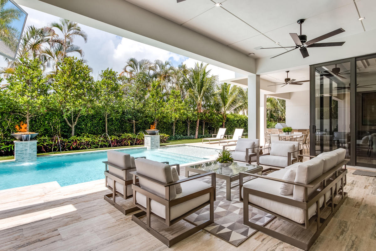 ROYAL PALM YACHT & COUNTRY CLUB - Residential