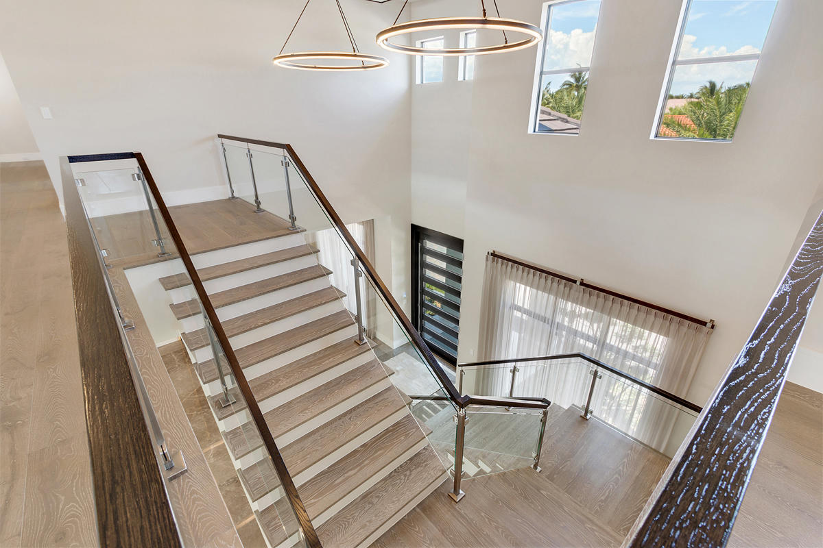 ROYAL PALM YACHT & COUNTRY CLUB - Residential