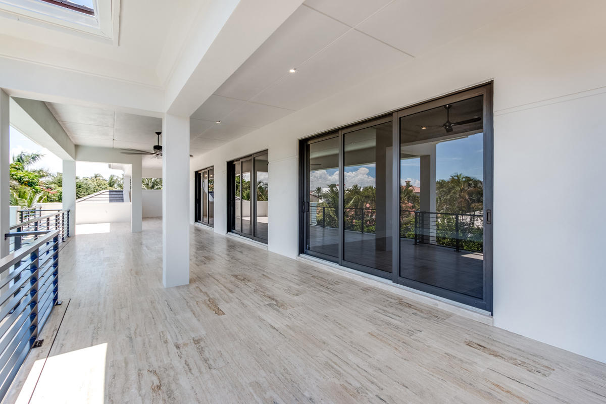 ROYAL PALM YACHT & COUNTRY CLUB - Residential