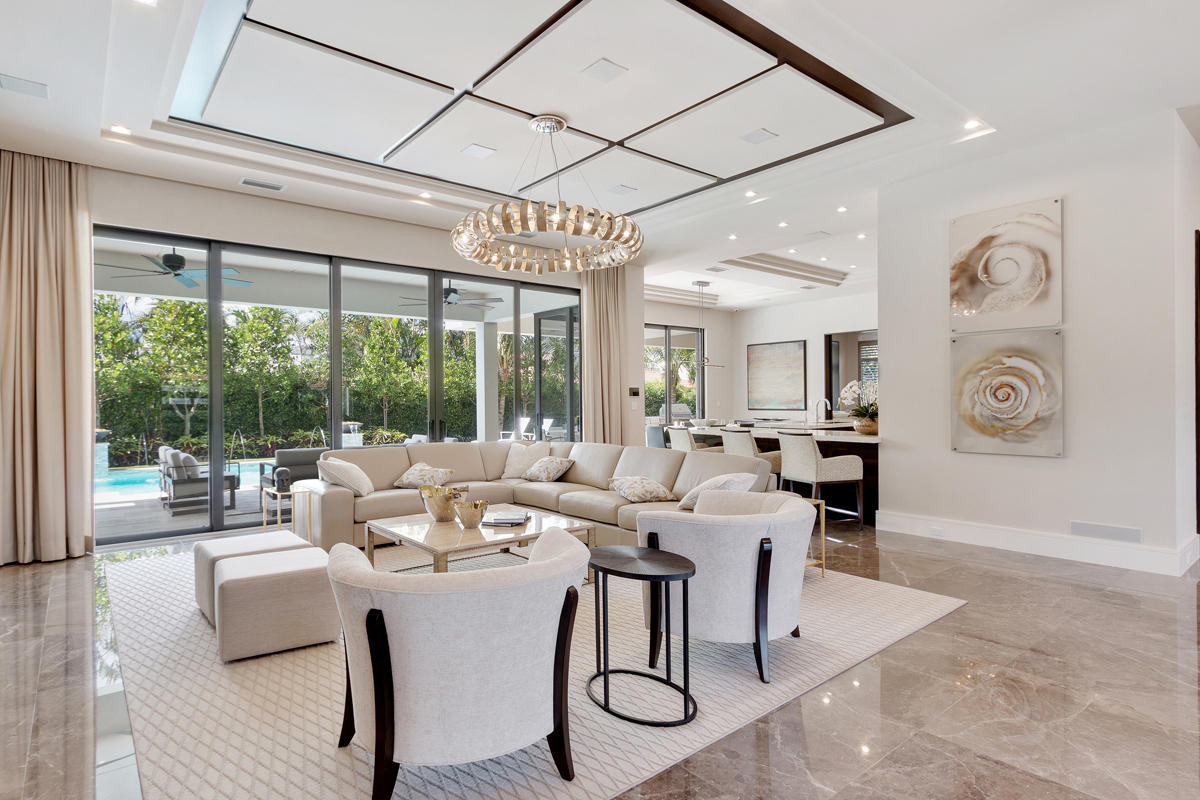 ROYAL PALM YACHT & COUNTRY CLUB - Residential