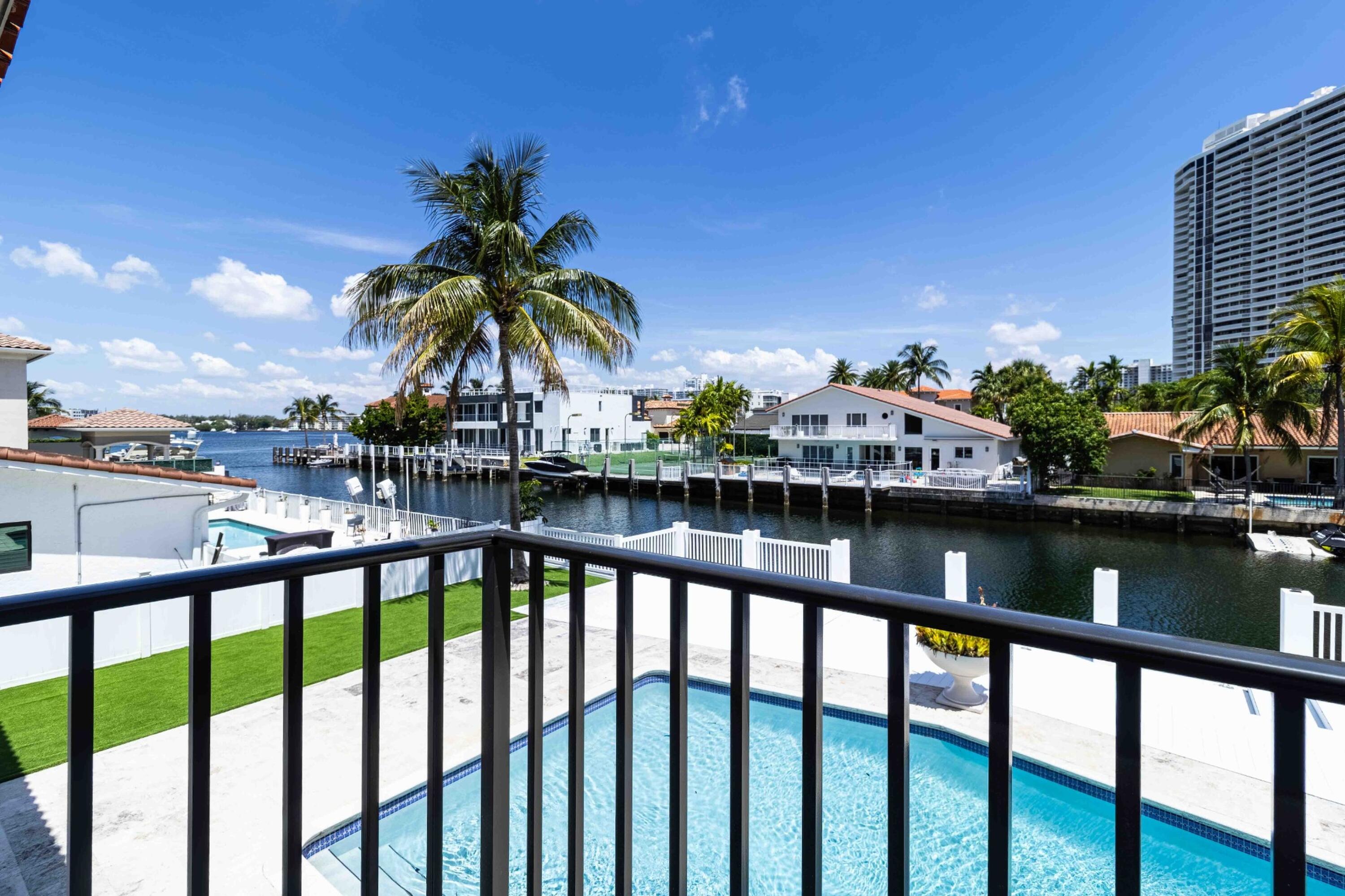 EASTERN SHORES 1ST ADDN - Residential