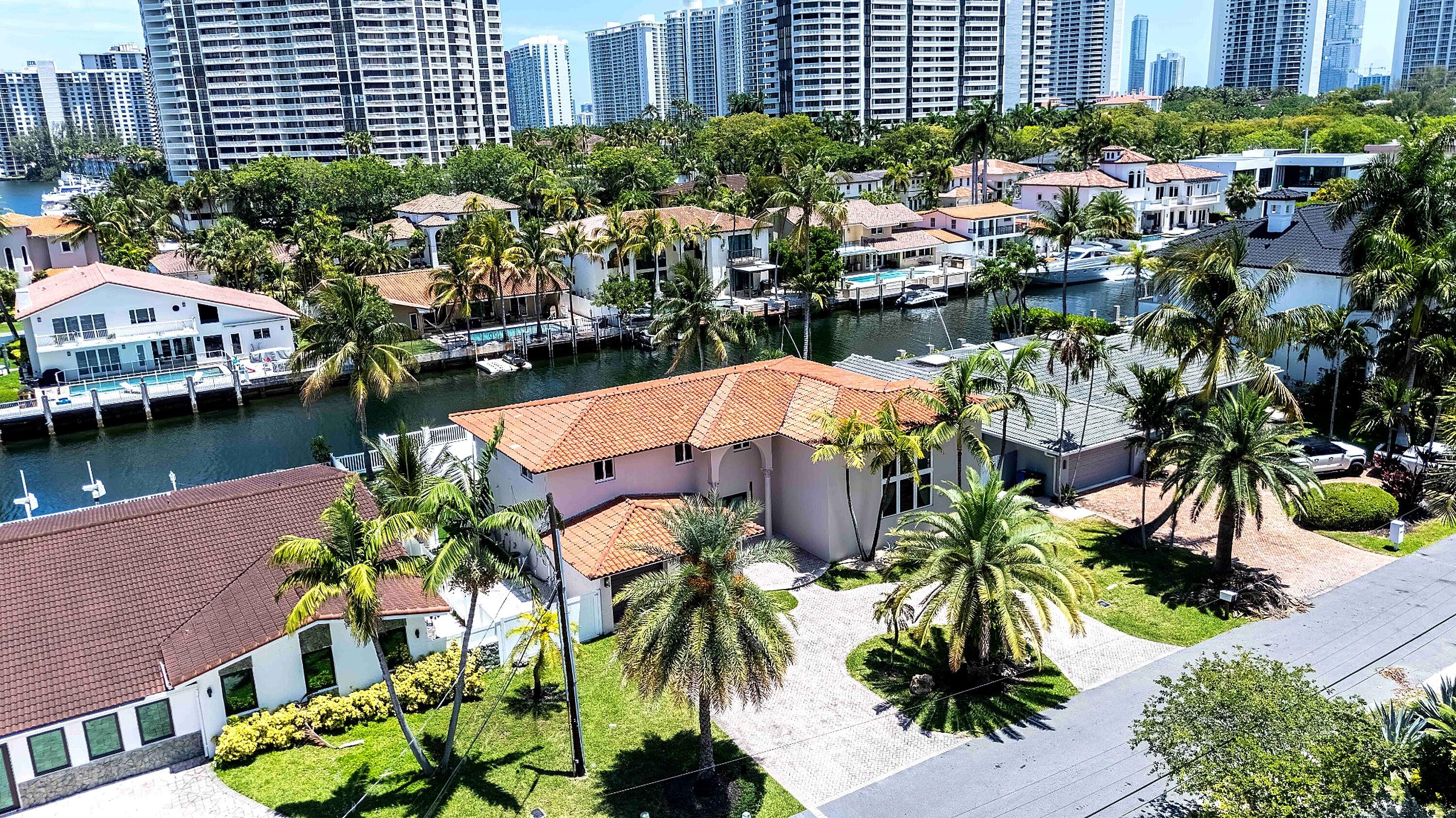EASTERN SHORES 1ST ADDN - Residential