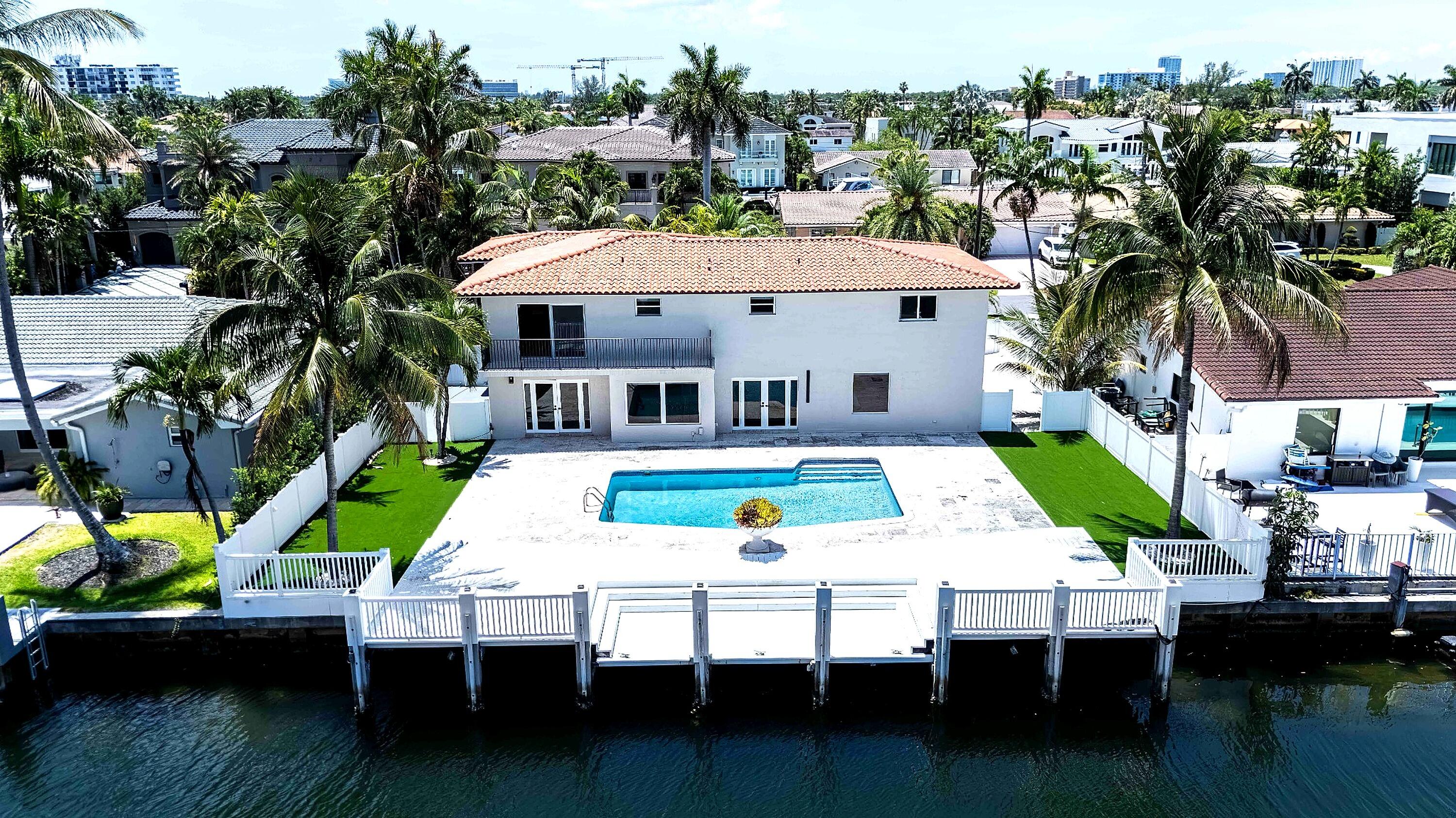 EASTERN SHORES 1ST ADDN - Residential