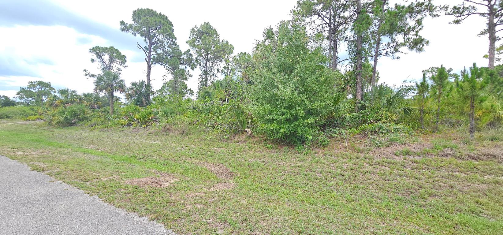 PORT LABELLE UNIT 6 - Land
