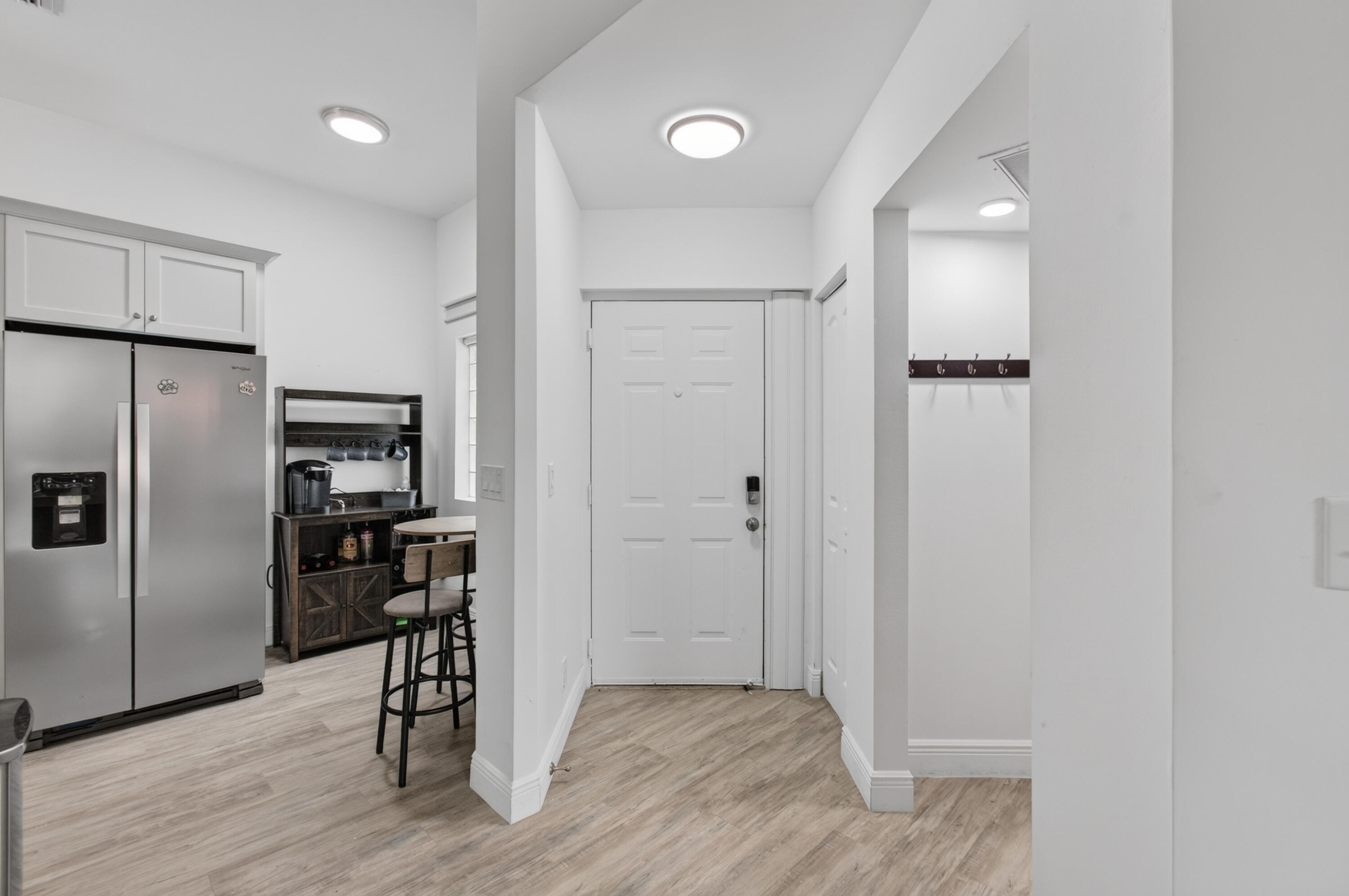 ALEXANDRA VILLAGE CONDO/PLATINA - Residential