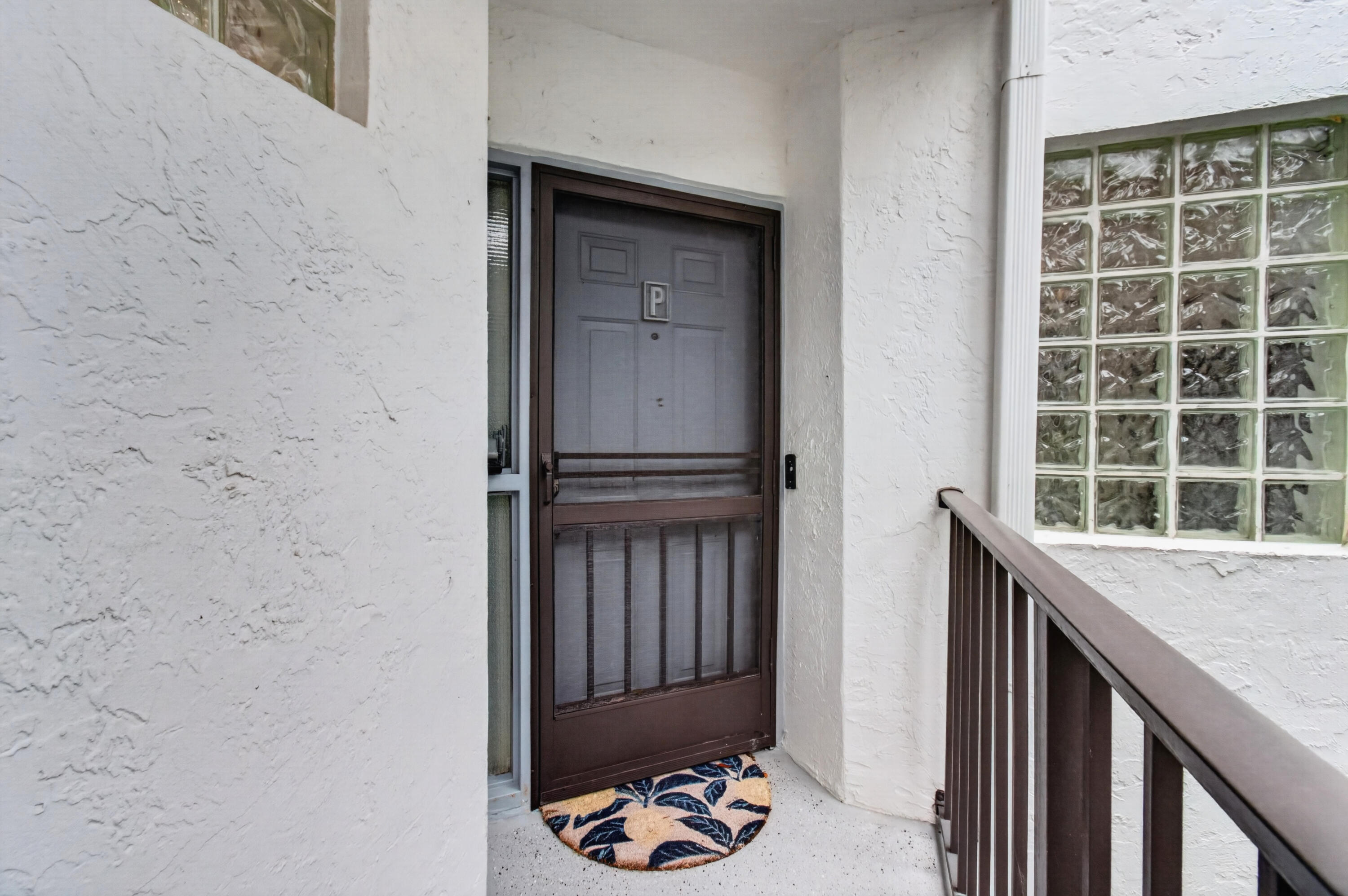 ALEXANDRA VILLAGE CONDO/PLATINA - Residential