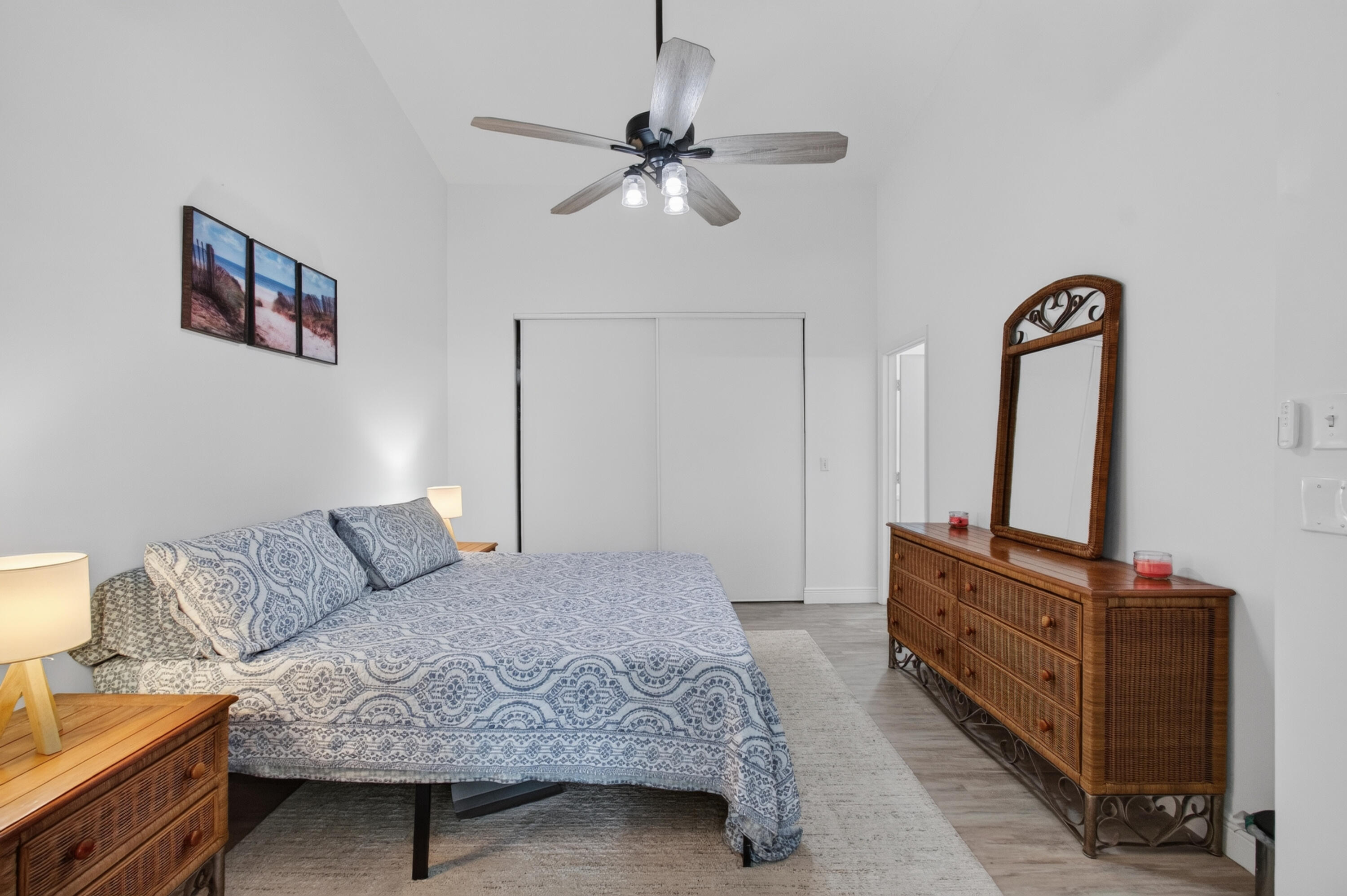 ALEXANDRA VILLAGE CONDO/PLATINA - Residential