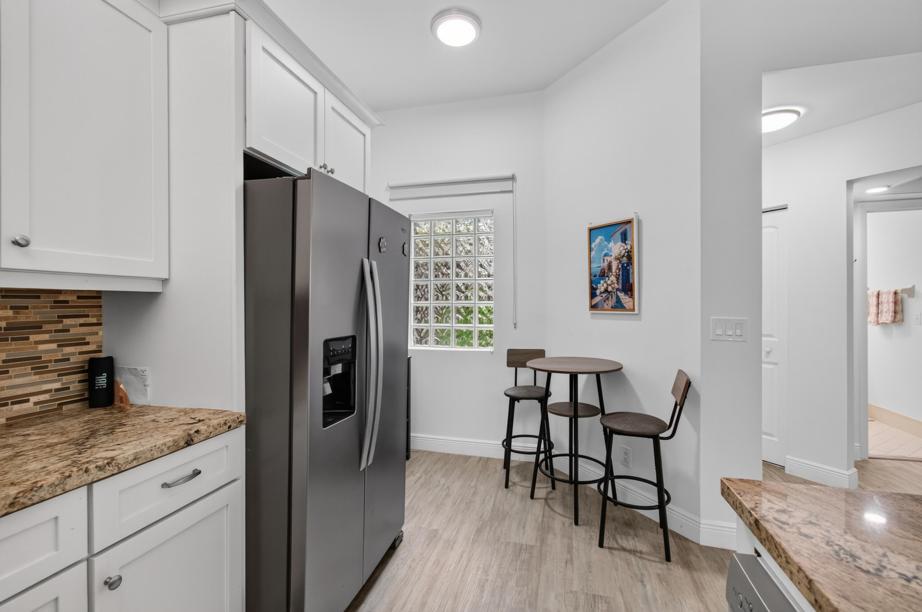 ALEXANDRA VILLAGE CONDO/PLATINA - Residential