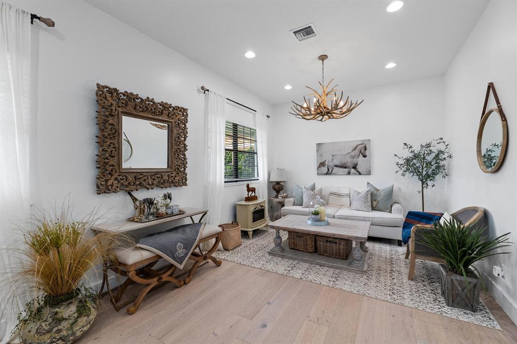 PALM BEACH POINT - Residential