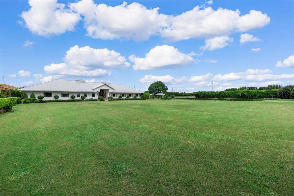 PALM BEACH POINT - Residential