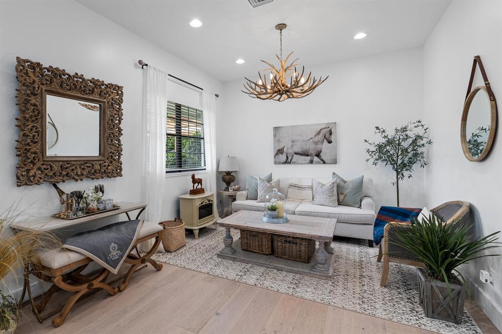 PALM BEACH POINT - Residential