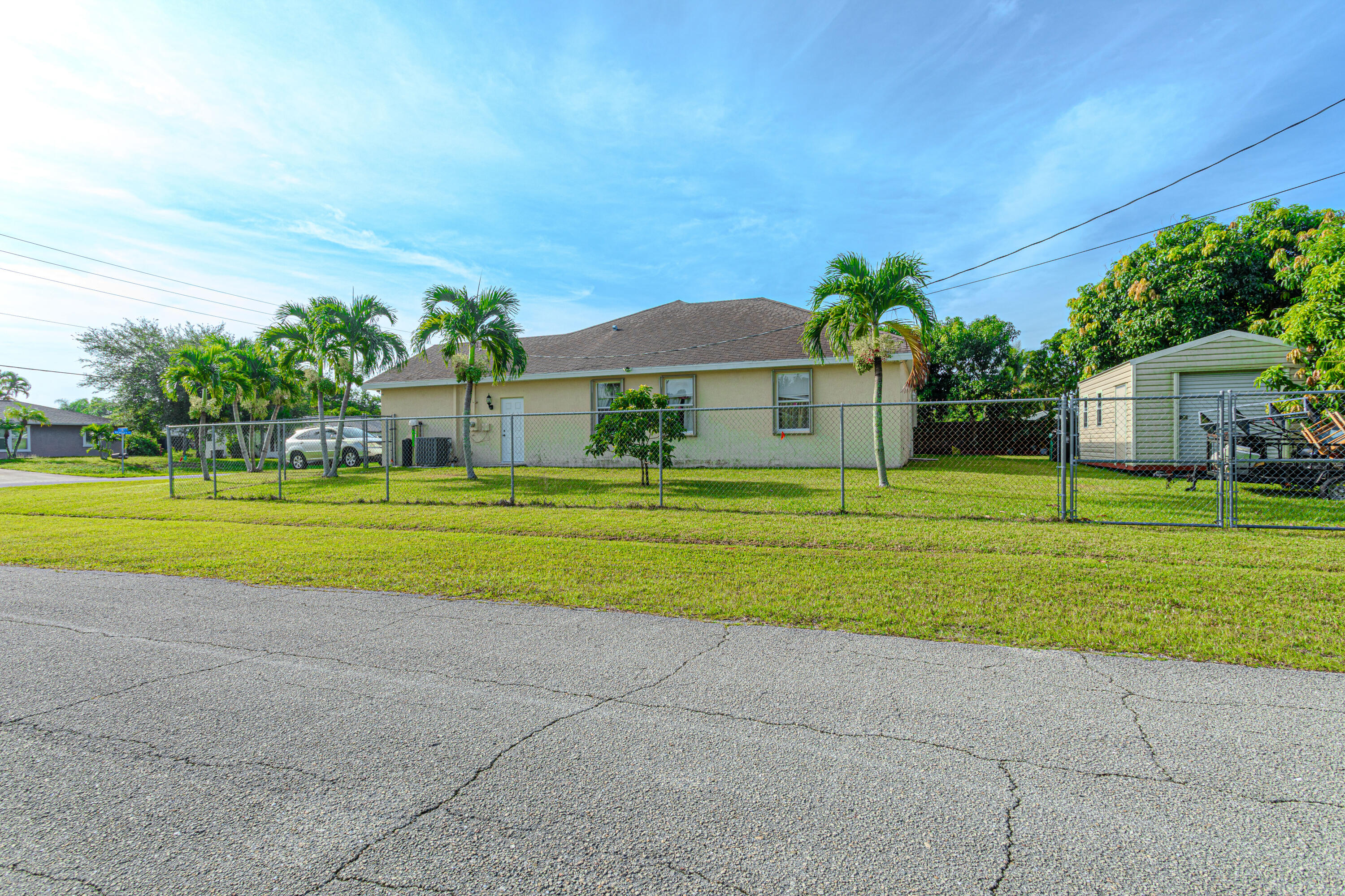 PORT ST LUCIE SECTION 4 - Residential