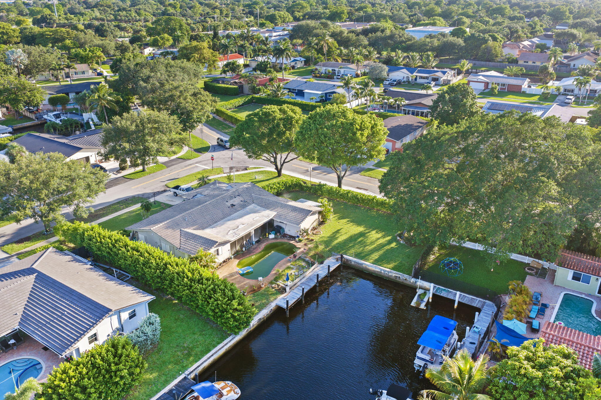 WATERWAY ESTATES SEC THREE - Residential