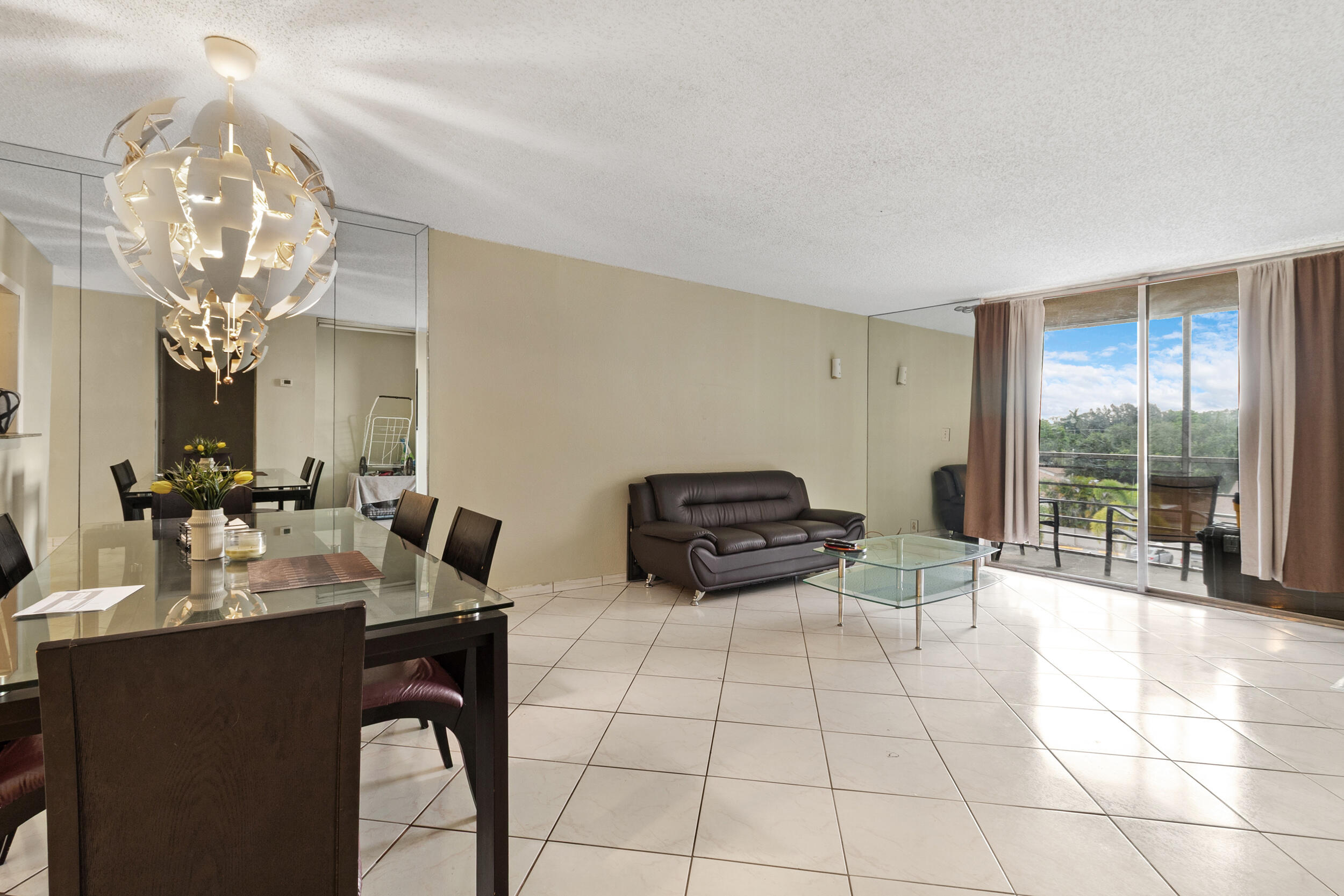 POLYNESIAN GARDENS CONDOMINIUM - Residential