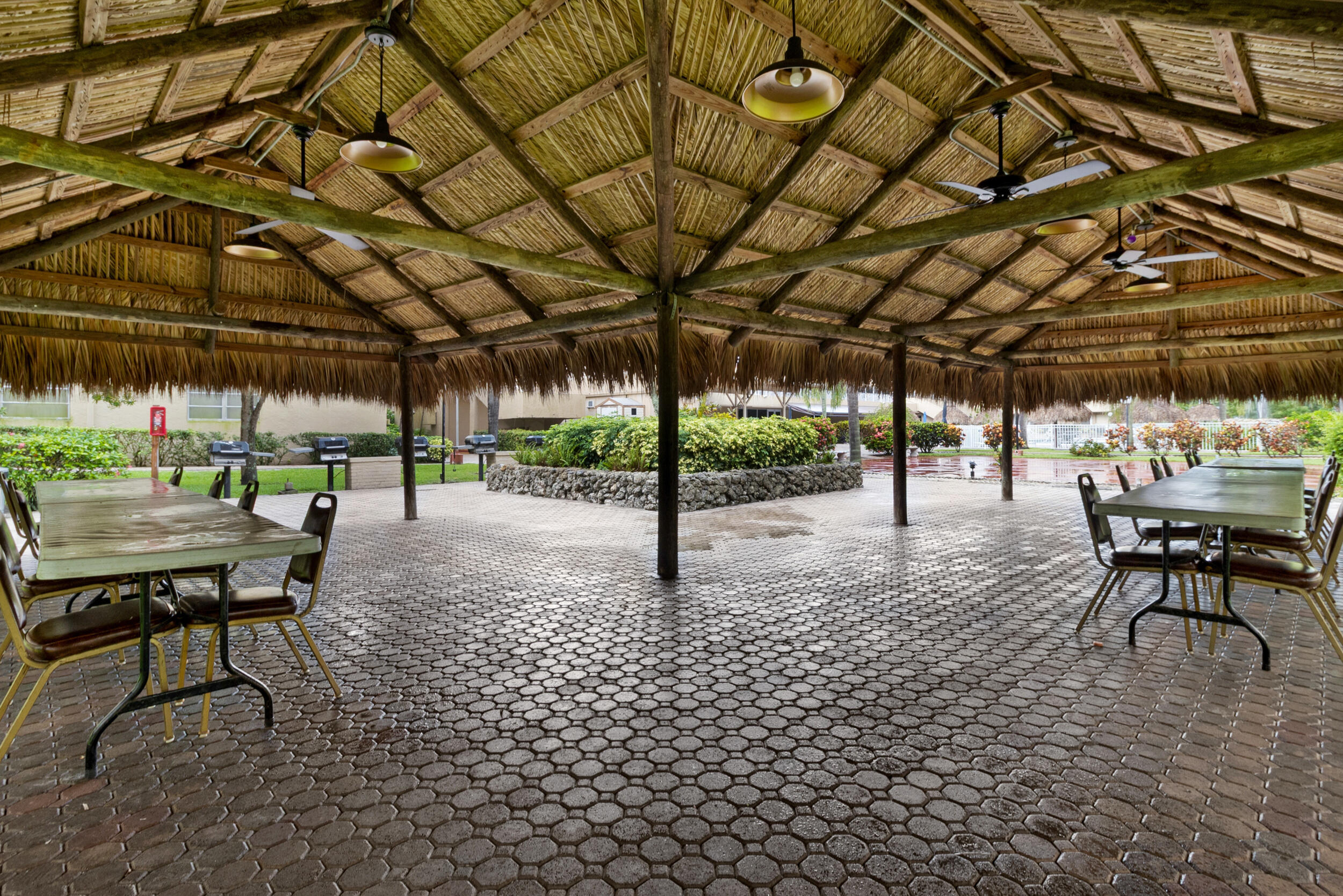POLYNESIAN GARDENS CONDOMINIUM - Residential