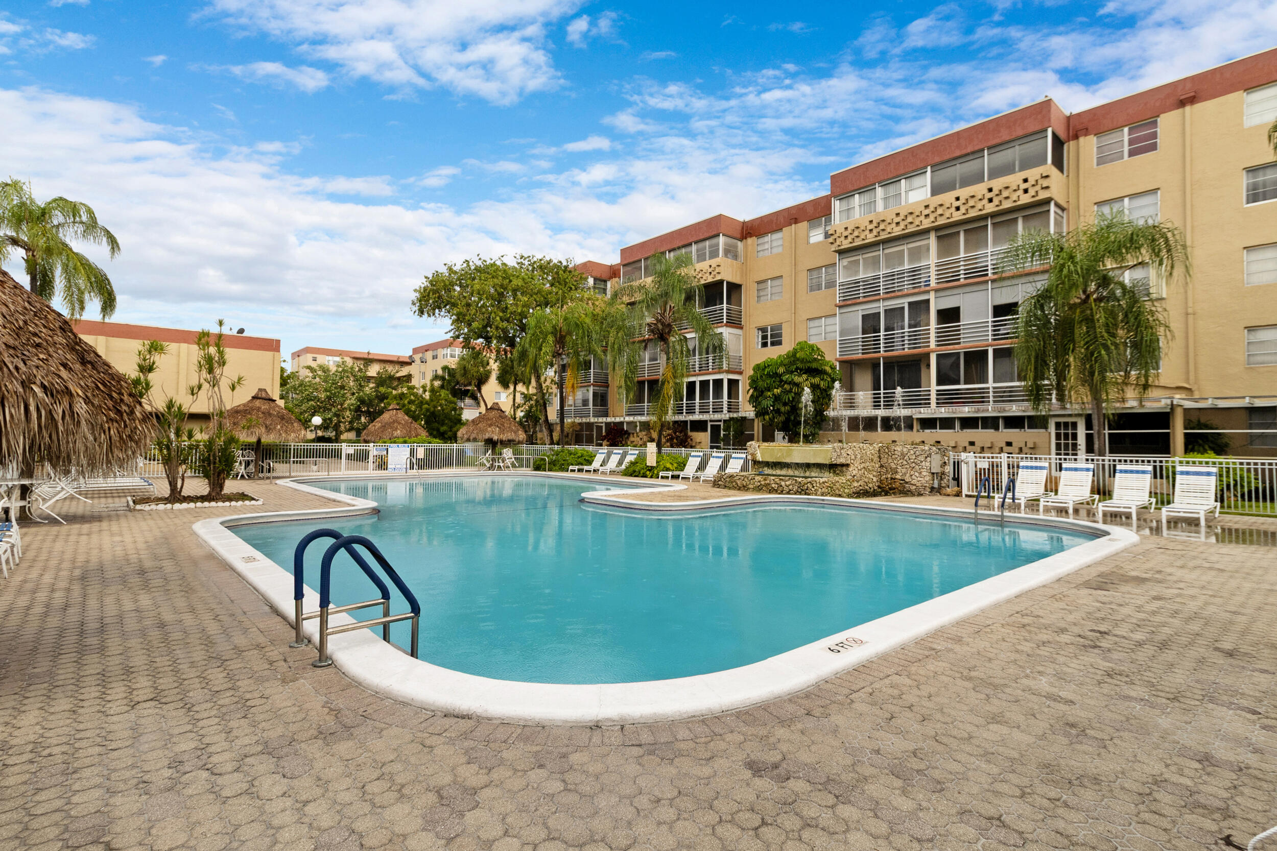 POLYNESIAN GARDENS CONDOMINIUM - Residential