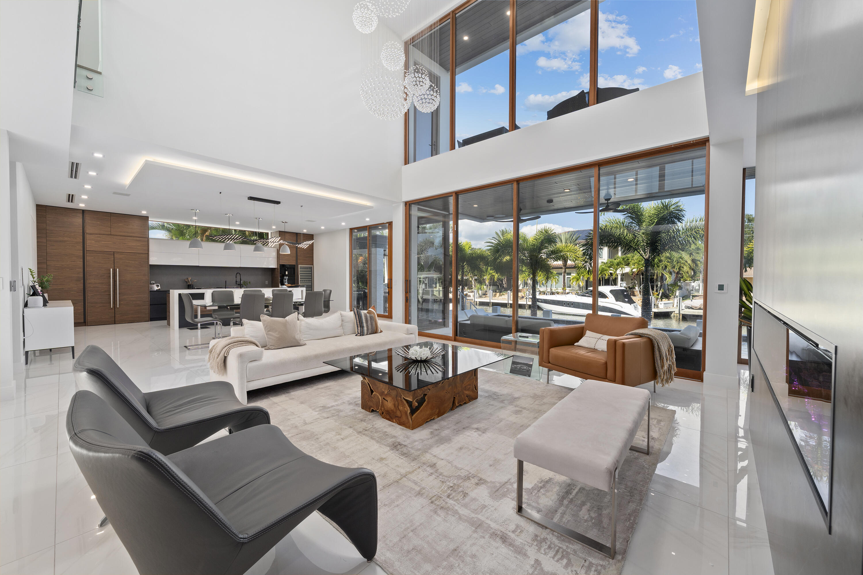 CORAL KEY VILLAS 2ND SEC - Residential