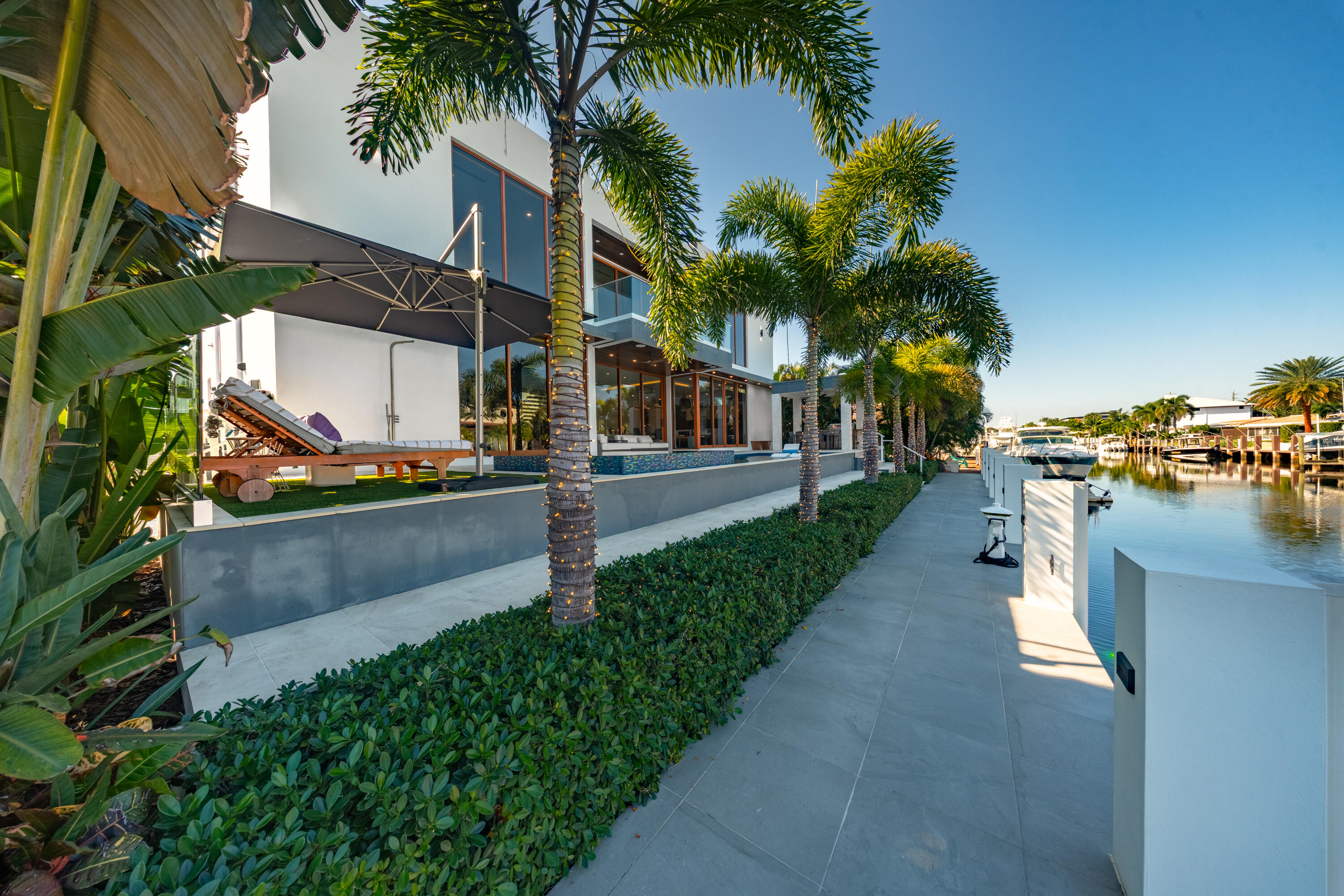 CORAL KEY VILLAS 2ND SEC - Residential
