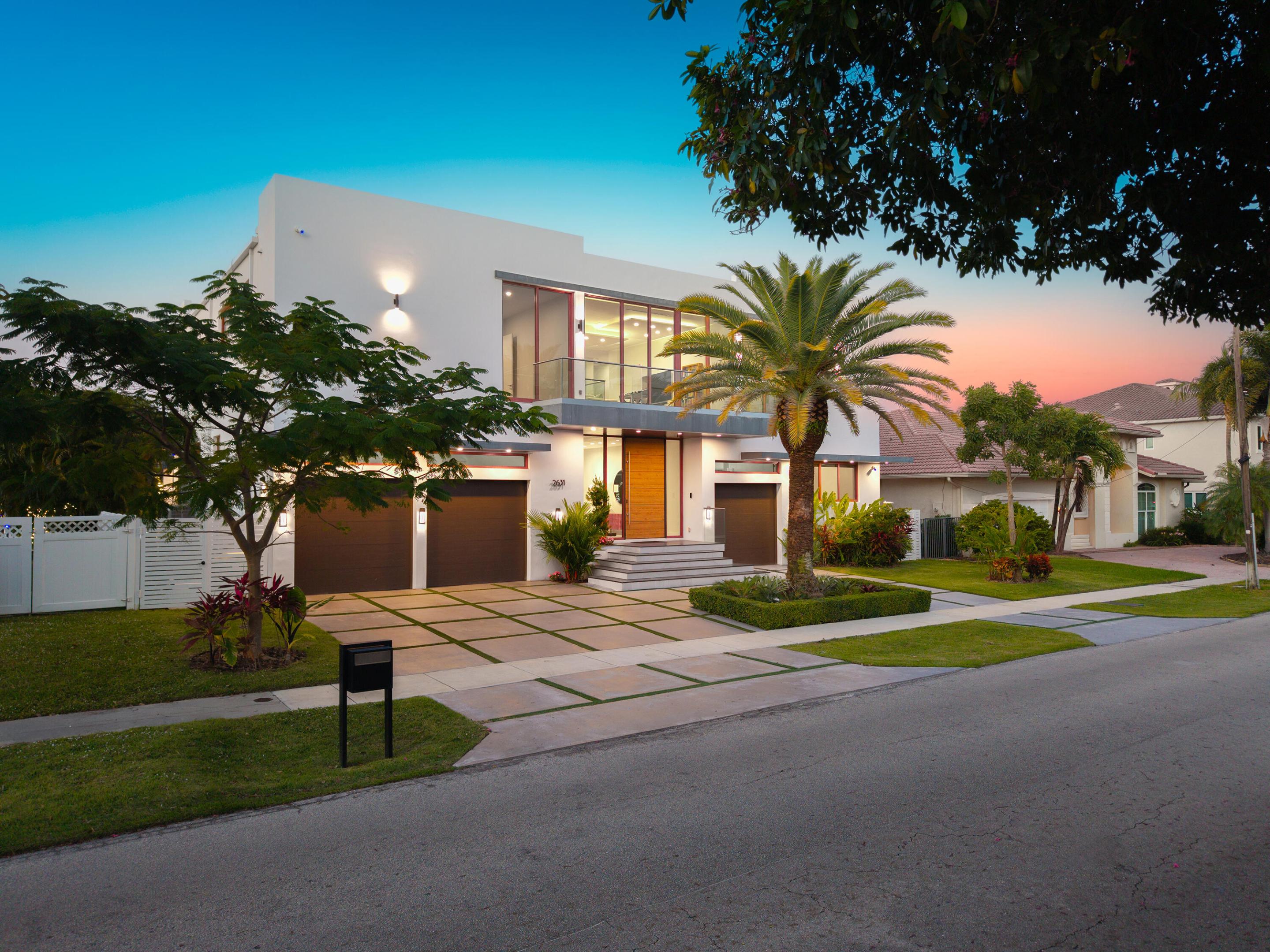 CORAL KEY VILLAS 2ND SEC - Residential