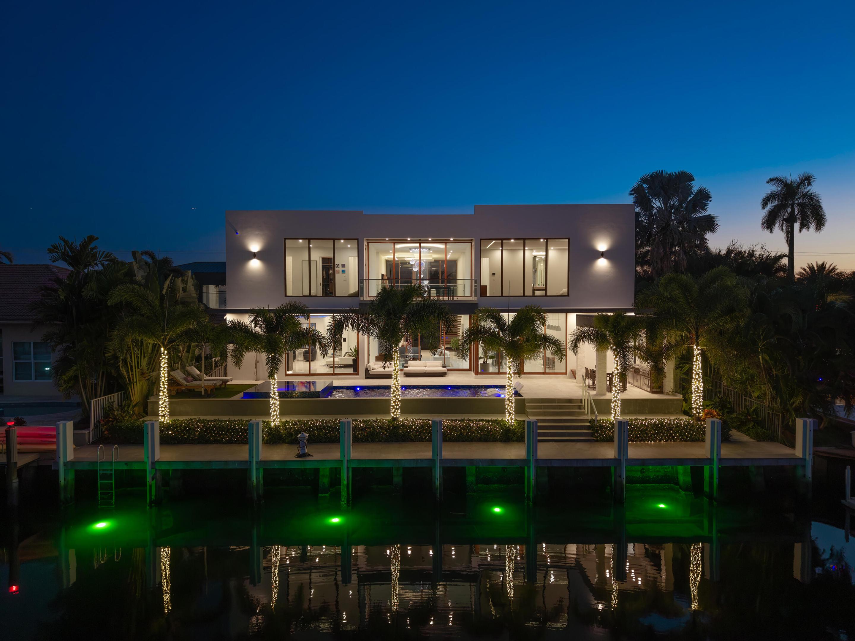 CORAL KEY VILLAS 2ND SEC - Residential